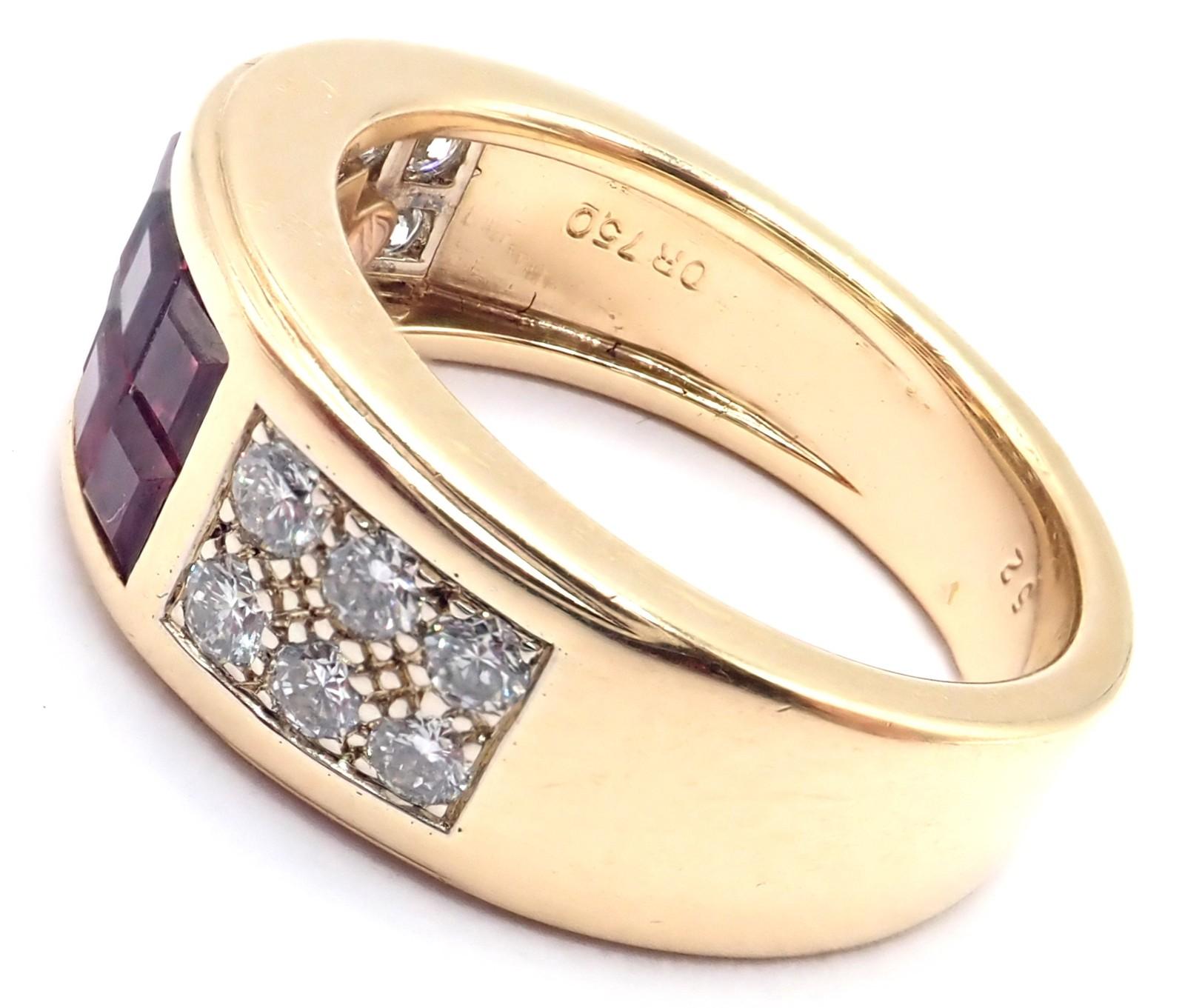 Taille brillant Cartier Diabolo Invisible Mystery Set Ruby Diamond Yellow Gold Band Ring en vente