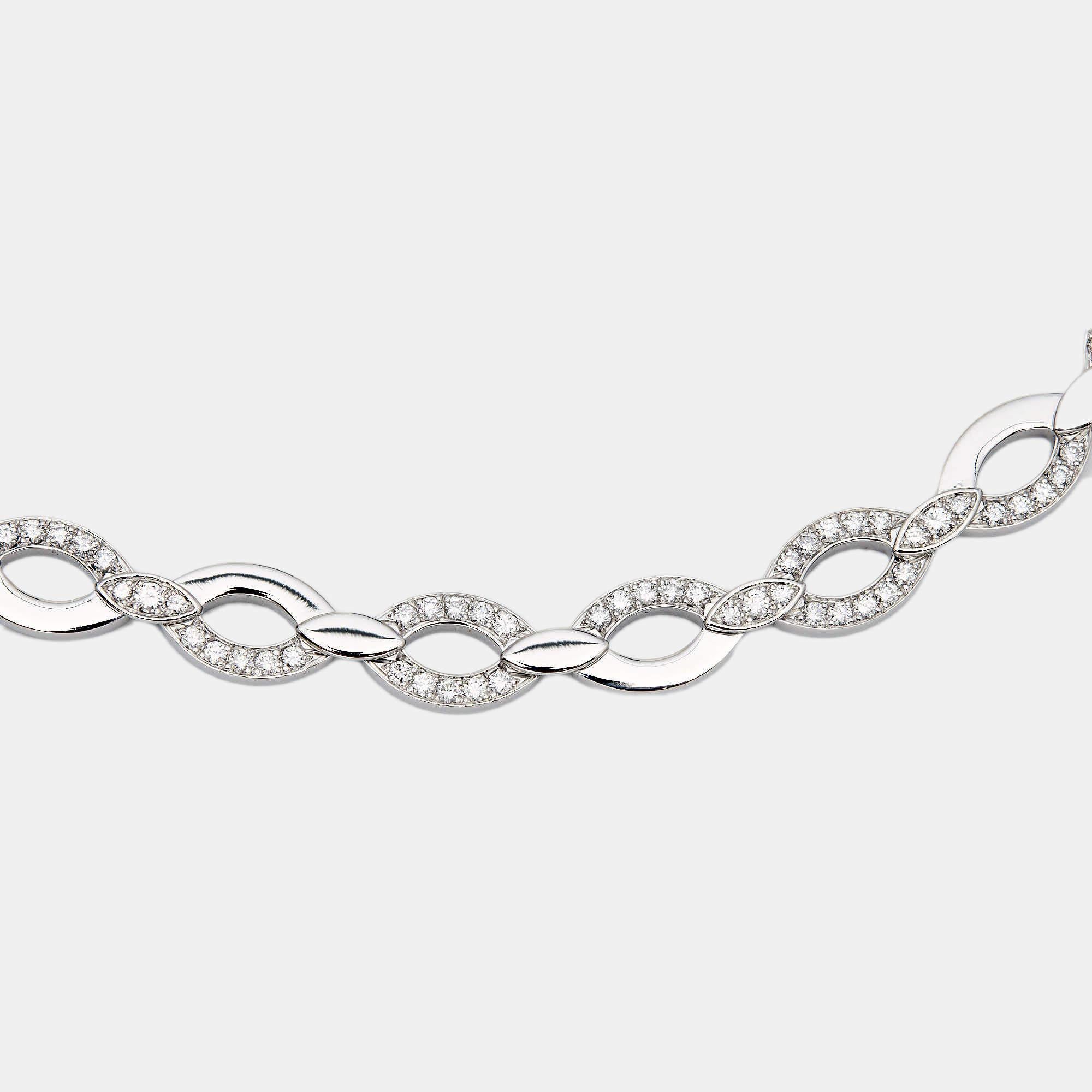 Cartier Diadea Diamonds 18k White Gold Necklace In Excellent Condition In Dubai, Al Qouz 2