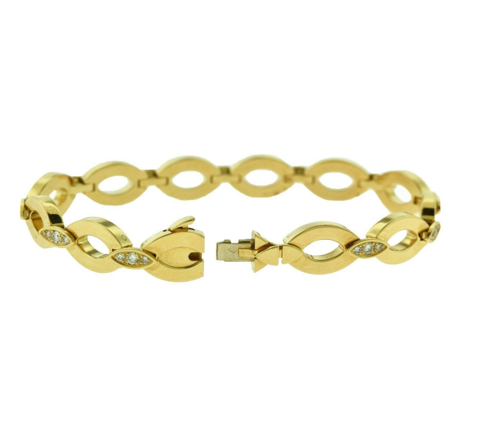 Cartier Diadea Yellow Gold Link Bracelet with Diamonds In Good Condition In Miami, FL