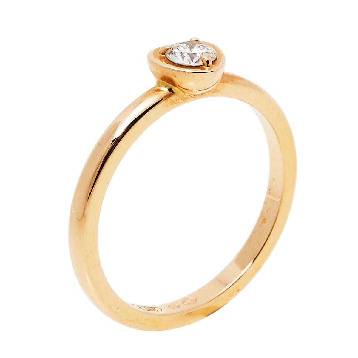 Cartier Diamants Légers Heart Motif Diamond 18K Rose Gold Ring Size 50 In Good Condition In Dubai, Al Qouz 2