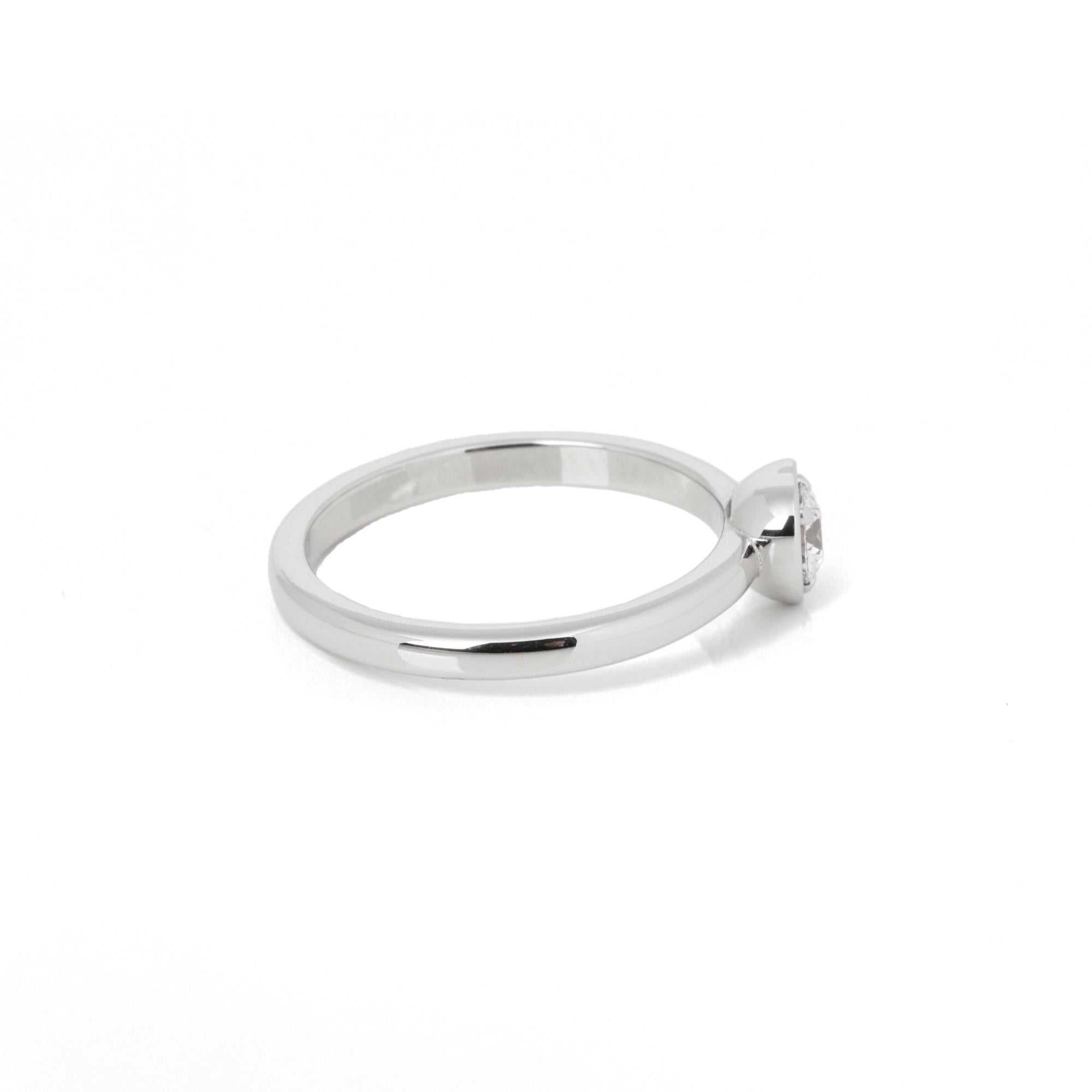 Anillo Cartier Diamante Solitario Oro Blanco 18ct Diamant Lègers

Marca Cartier
Modelo Anillo de diamantes Diamant Lègers
Tipo de producto Anillo
Número de serie PH****
Material(es) Oro Blanco 18ct
Piedra preciosa Diamante
Talla de anillo UK H