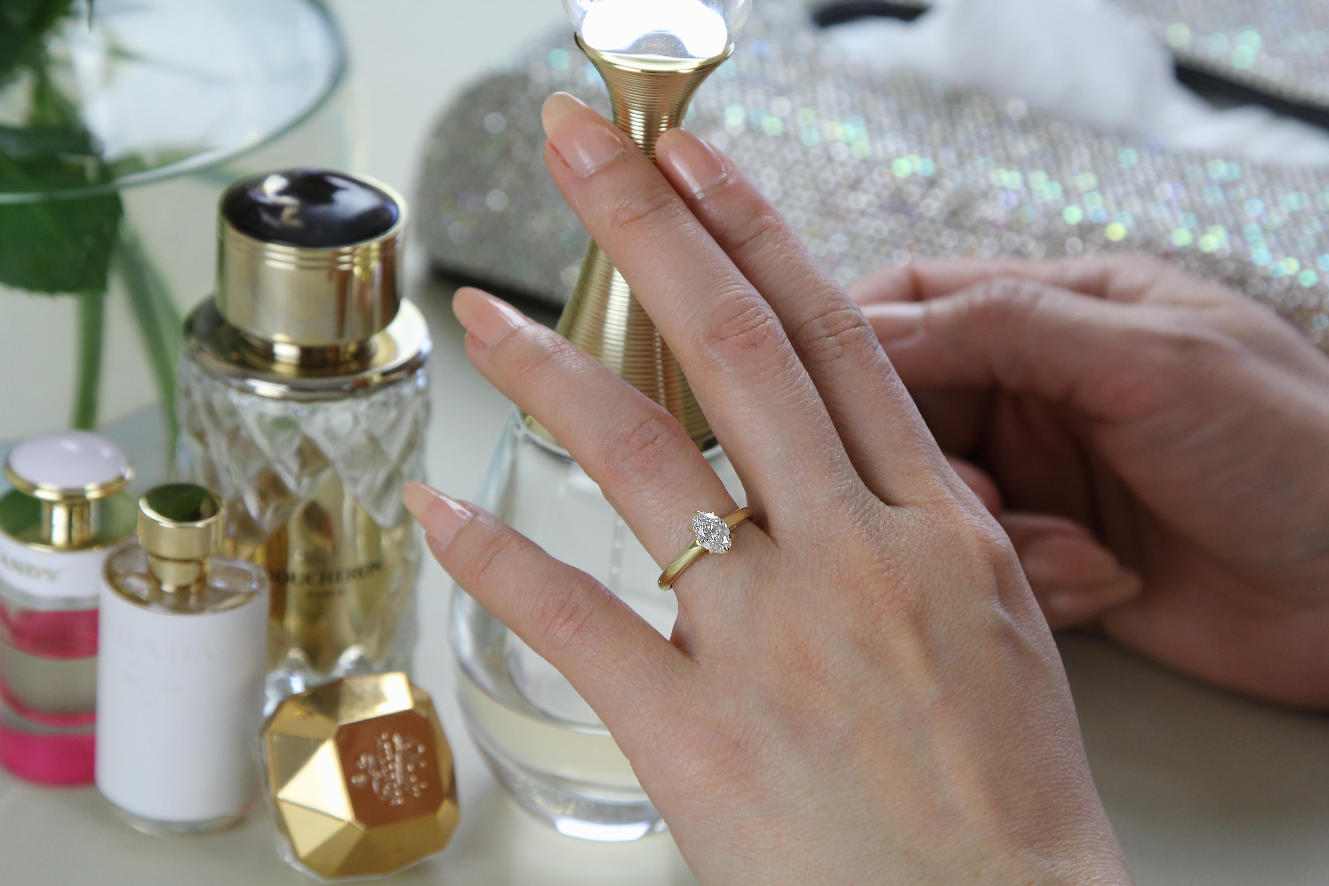 cartier engagement ring gold