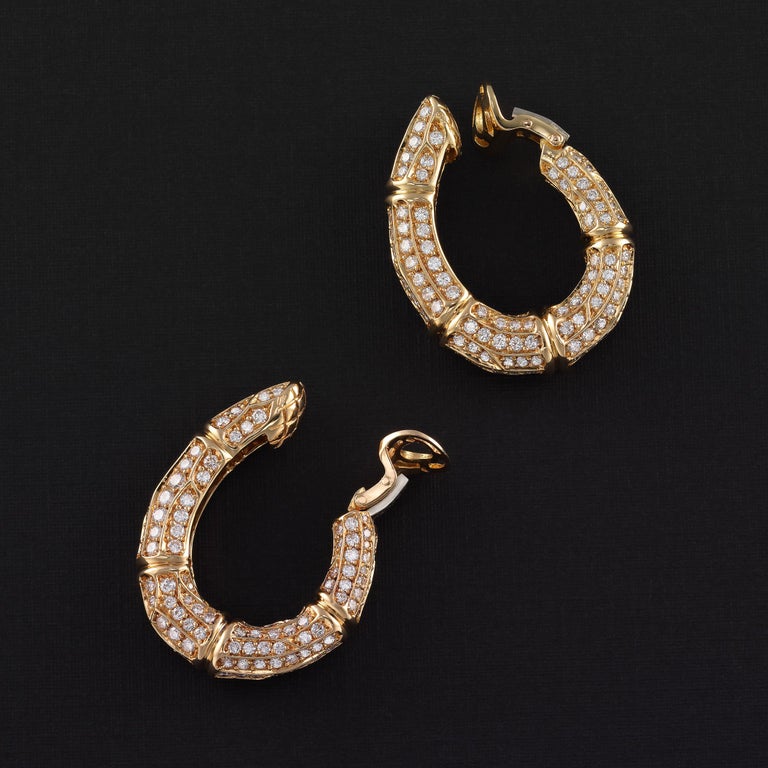 Cartier Diamond 18k Gold Bamboo Vintage Hoop Earrings In Excellent Condition For Sale In Dallas, TX