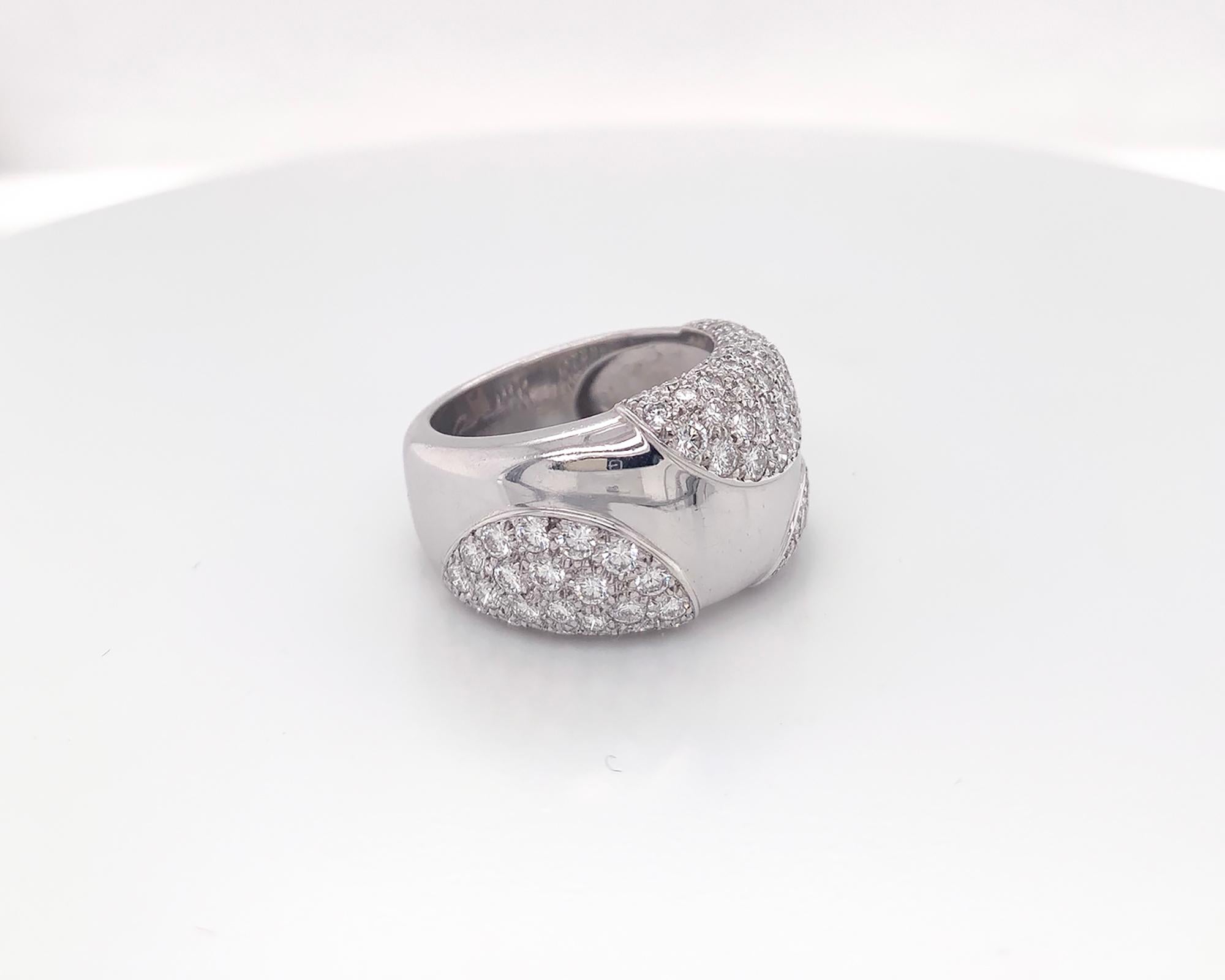 Round Cut Cartier Diamond 18 Karat White Gold Band Ring