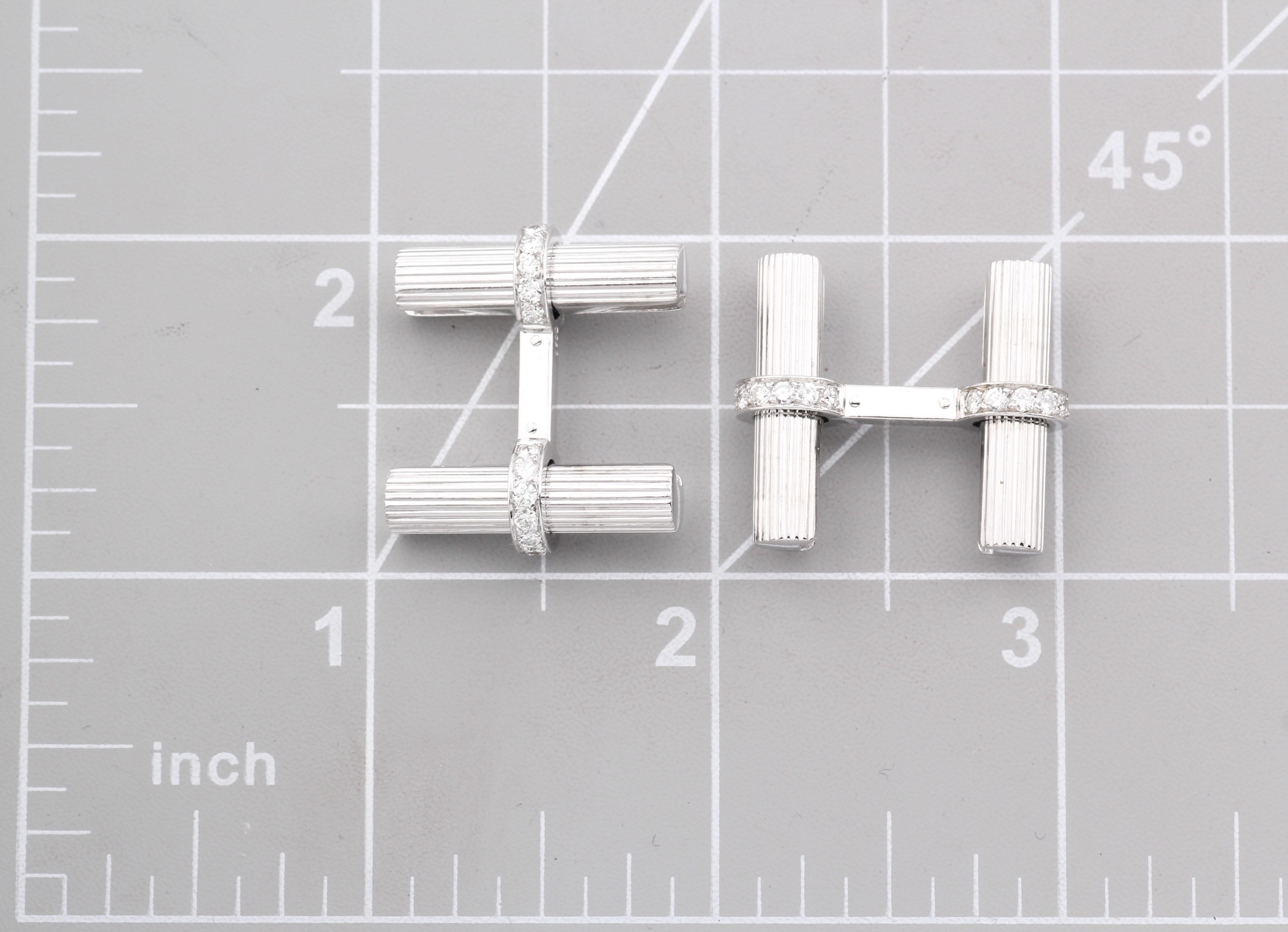 Gemelos de barra de platino y oro blanco de 18 quilates con diamantes Cartier en venta 7