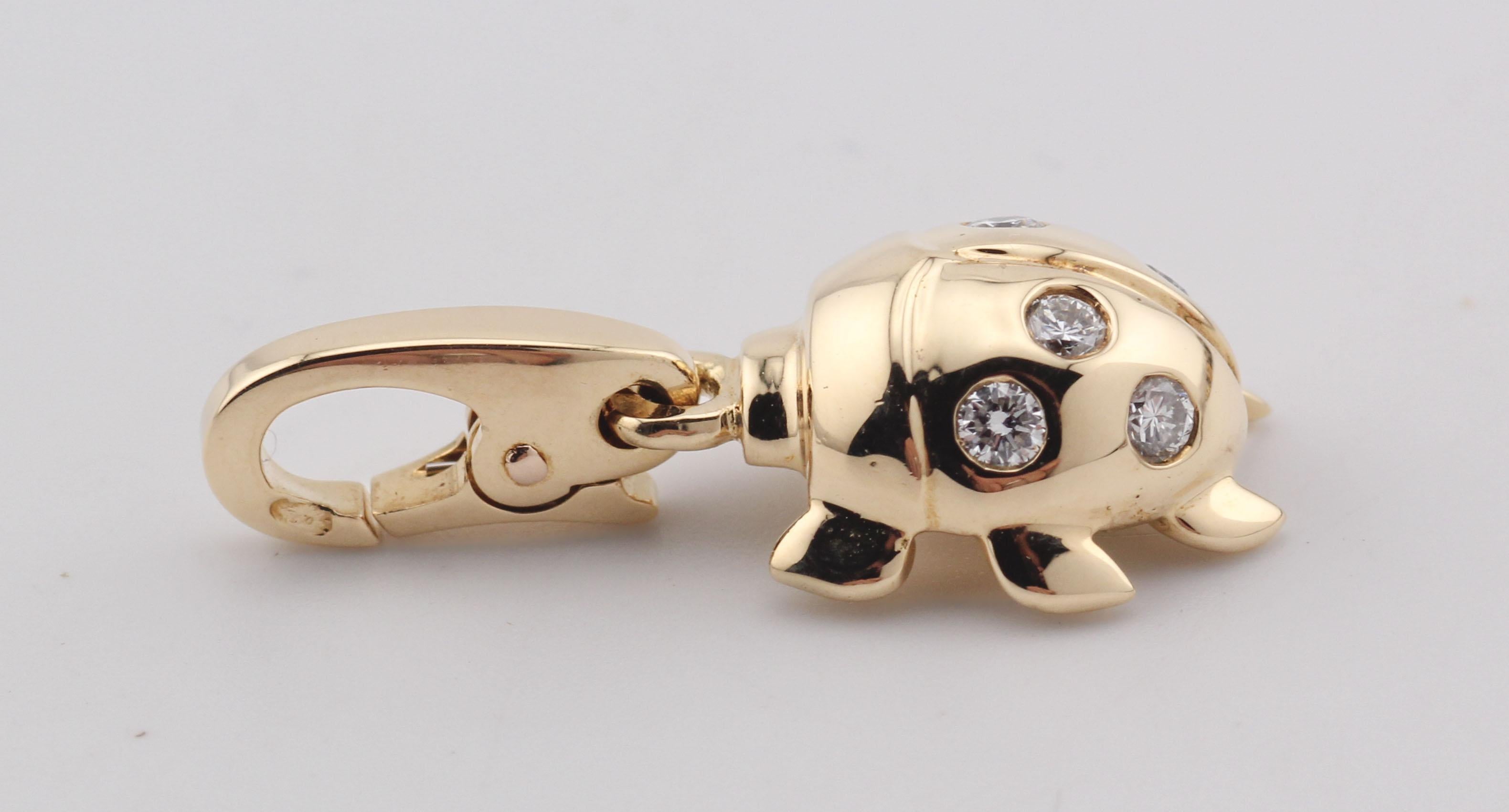 Cartier Diamant 18 Karat Gelbgold Ladybug Charm-Anhänger mit Diamant (Brillantschliff) im Angebot