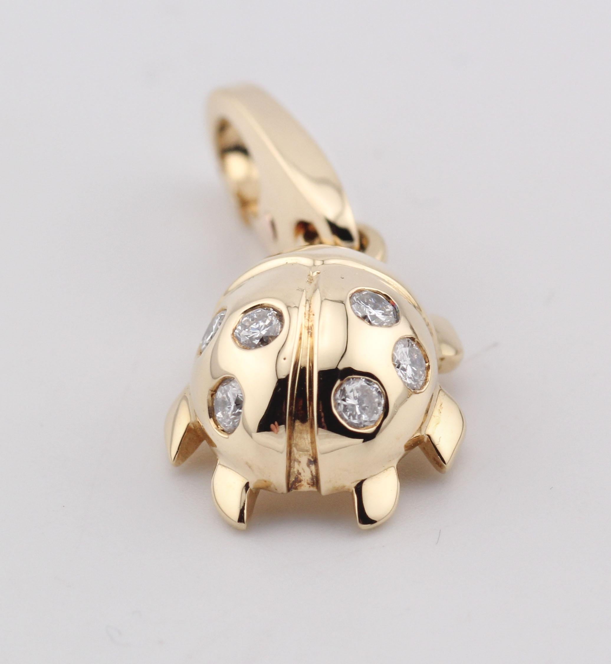 Cartier Diamant 18 Karat Gelbgold Ladybug Charm-Anhänger mit Diamant im Zustand „Gut“ im Angebot in Simpsonville, SC