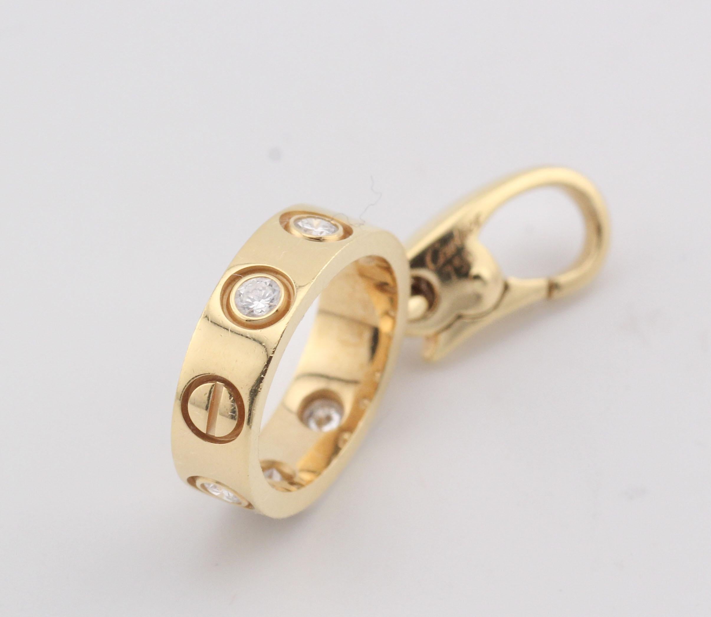 Pendentif Love Charm en or jaune 18k avec diamants de Cartier en vente 6