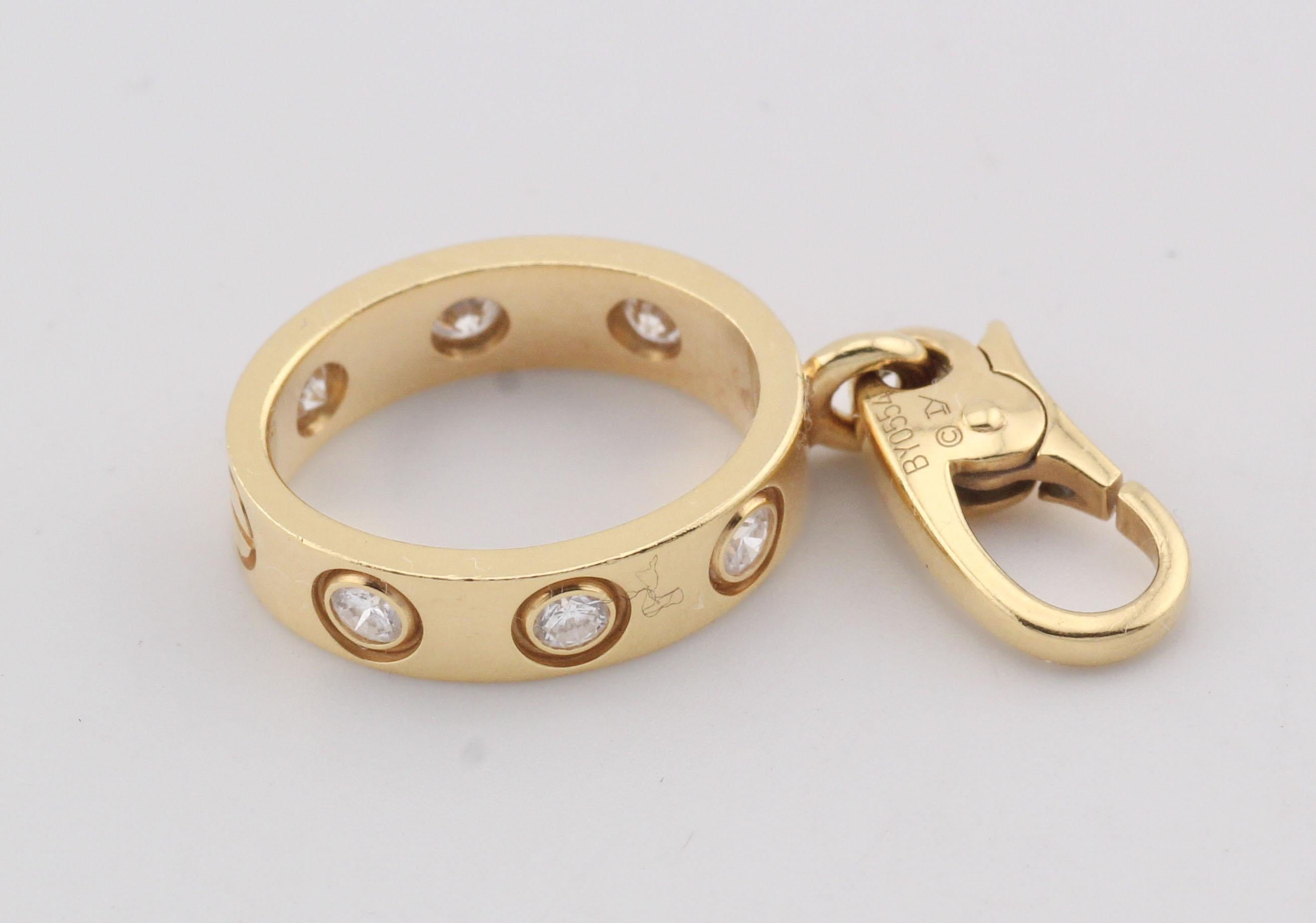 Pendentif Love Charm en or jaune 18k avec diamants de Cartier en vente 1