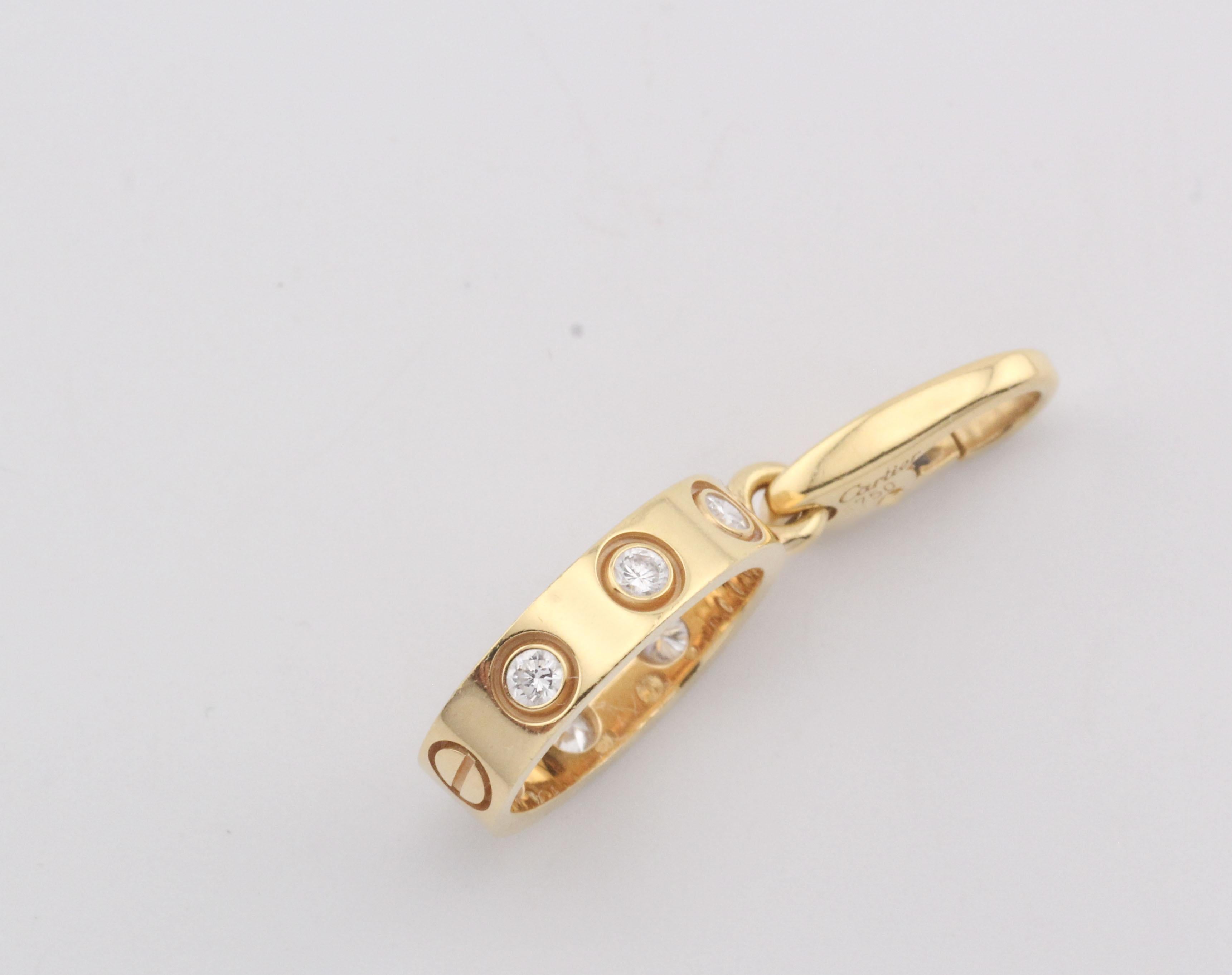Pendentif Love Charm en or jaune 18k avec diamants de Cartier en vente 4