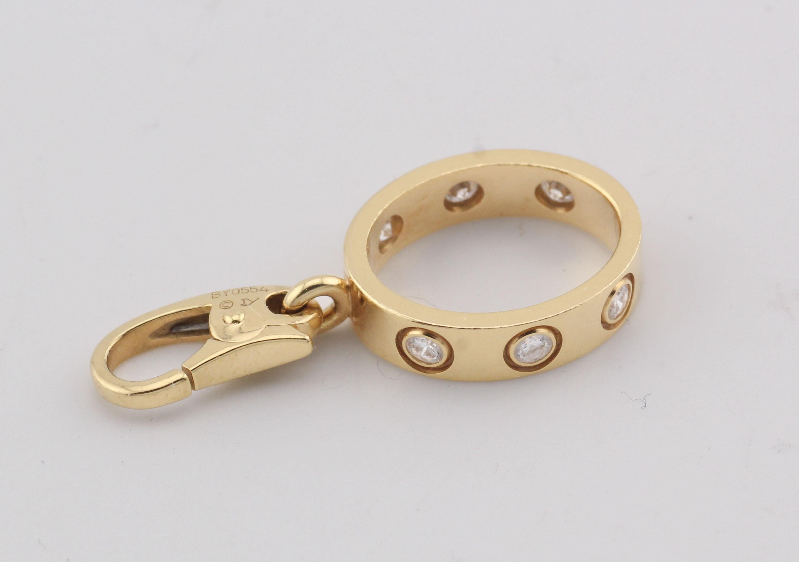 Pendentif Love Charm en or jaune 18k avec diamants de Cartier en vente 5