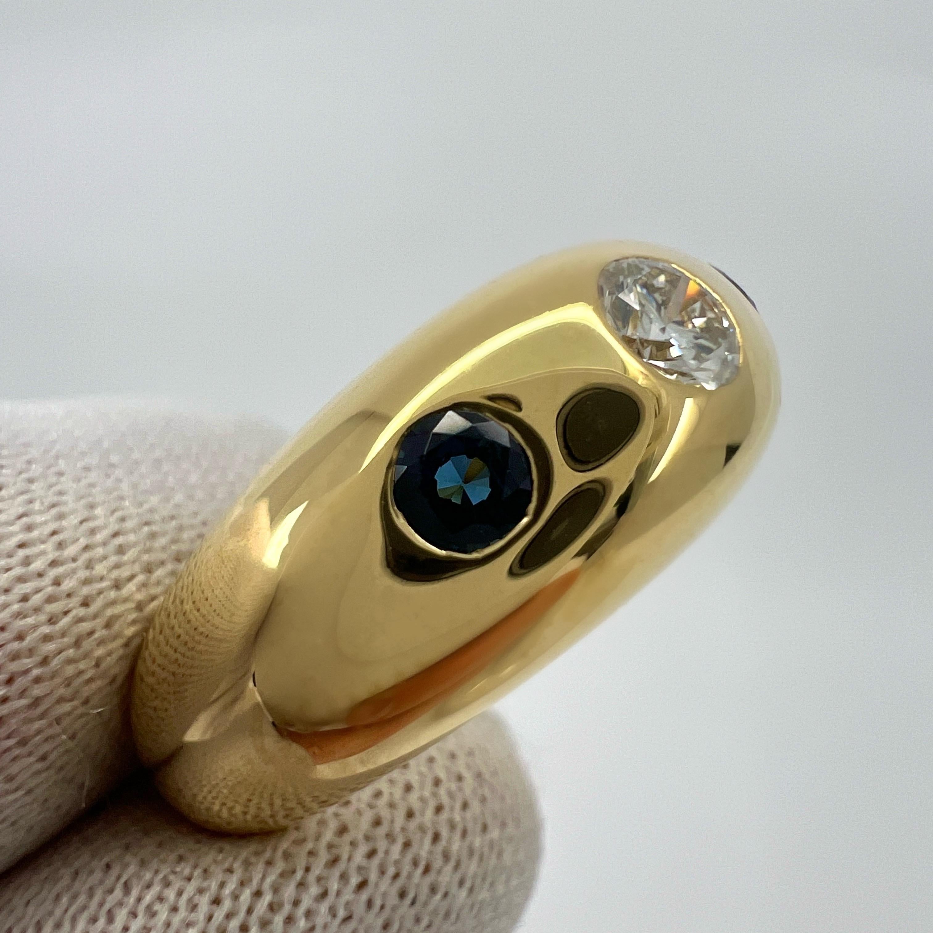 Cartier Diamond And Blue Sapphire 18k Yellow Gold Three Stone Dome Daphne Ring In Excellent Condition In Birmingham, GB
