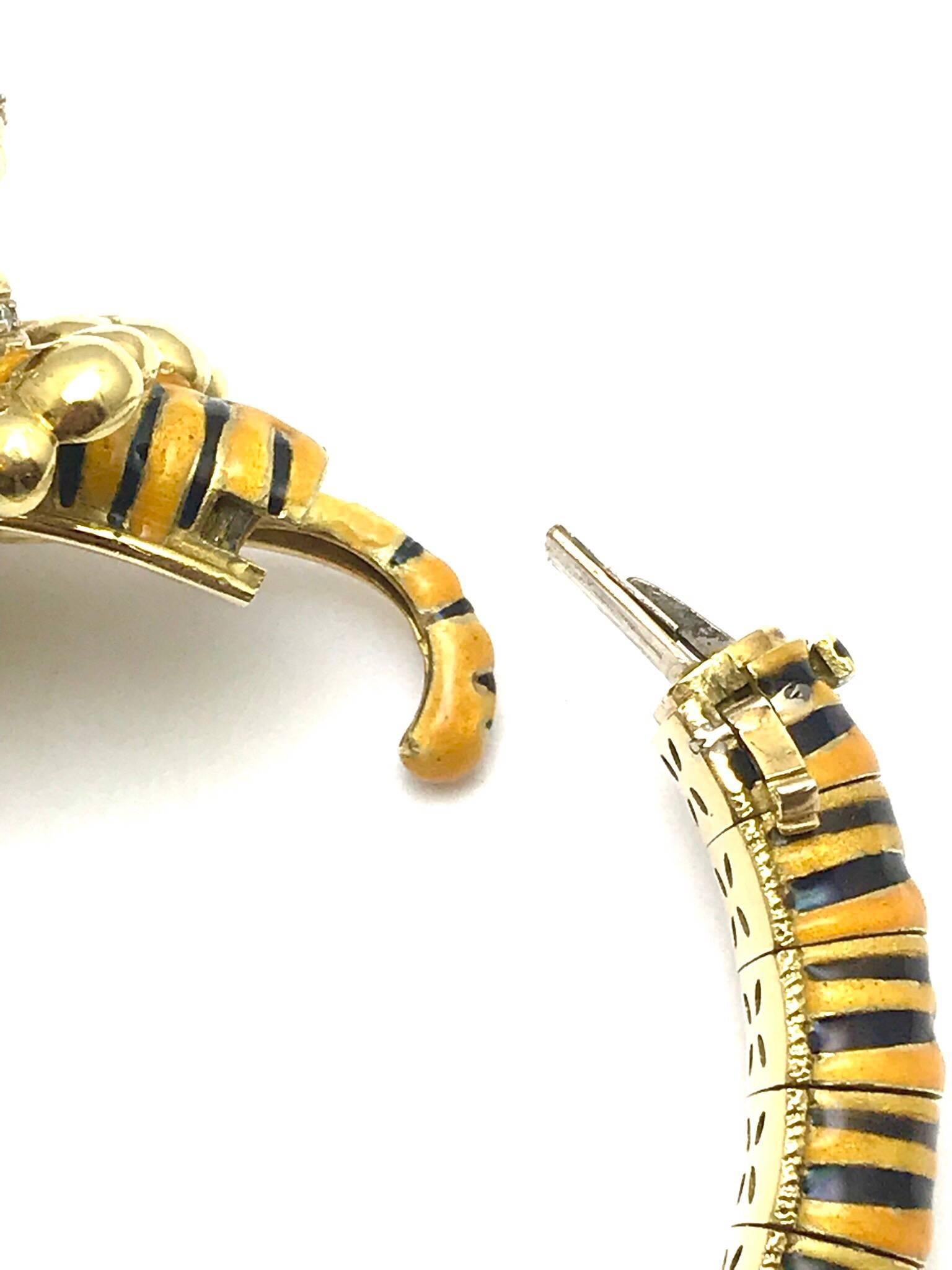 Women's or Men's Cartier Diamond and Enamel Yellow Gold Bangle Tiger Bracelet