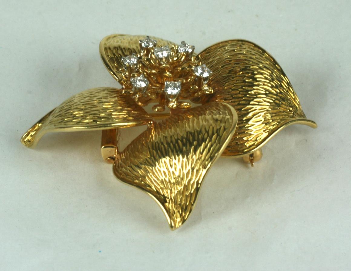 Cartier Diamond and Gold Pinwheel Brooch In Excellent Condition For Sale In Riverdale, NY