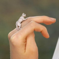 Cartier Diamant und grüner Granat Walking Panther Ring Set in 18k Weißgold