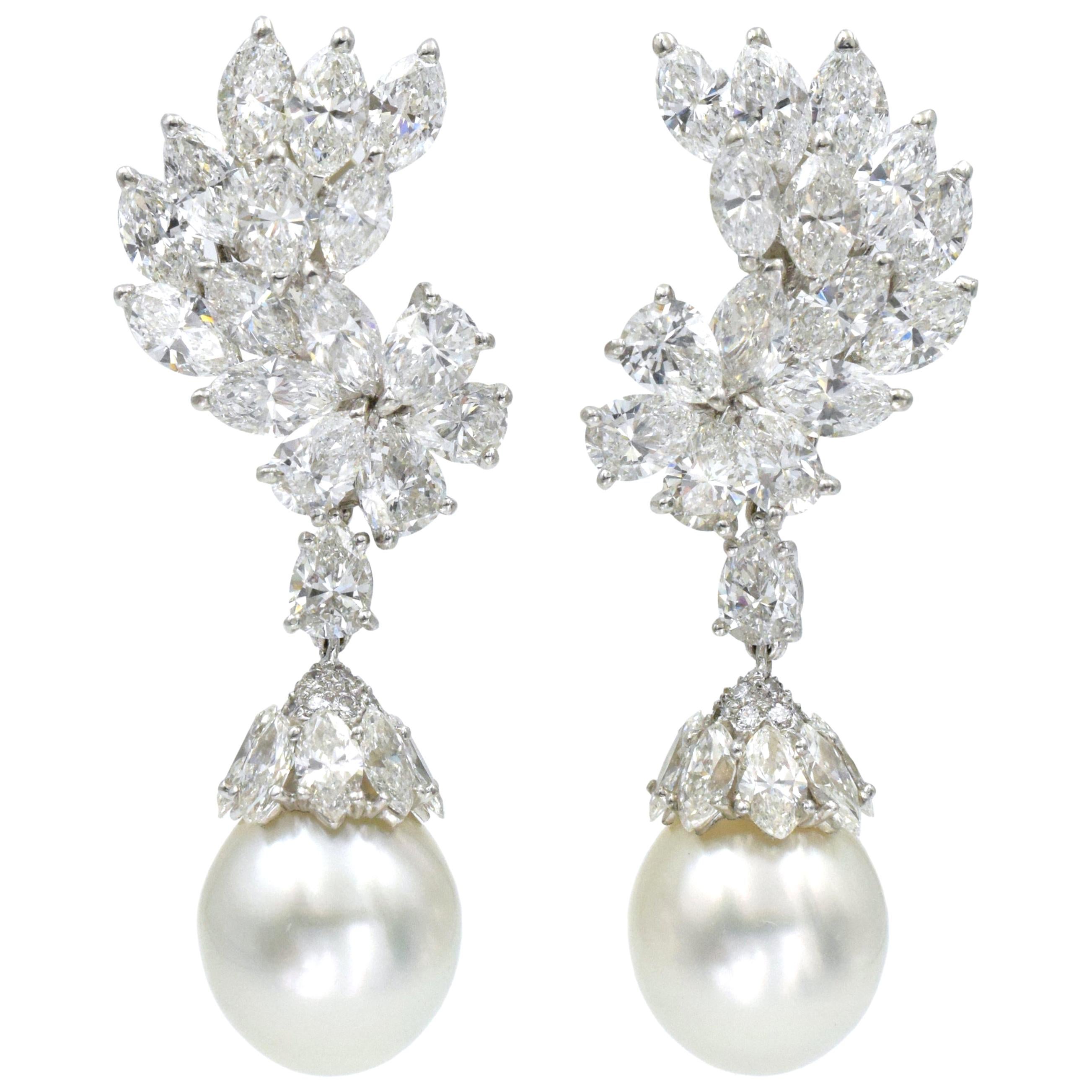 Cartier Diamant- und Südseeperlen-Ohrclip-Ohrringe mit Anhänger im Angebot