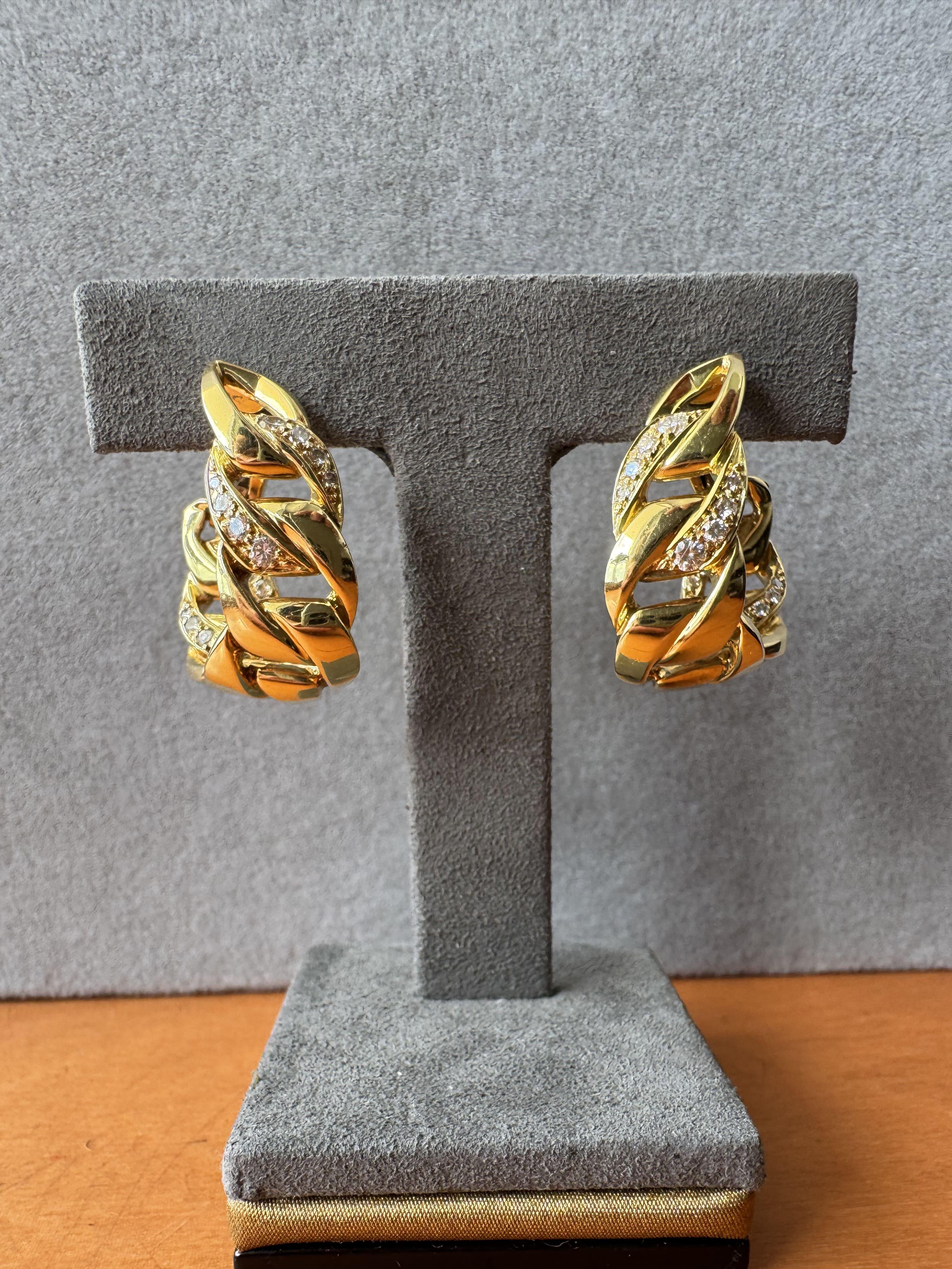 Pendientes Cartier Diamond Bergamo 18K Gold Hoop Cuban Curb Link Vintage Estate en venta 3