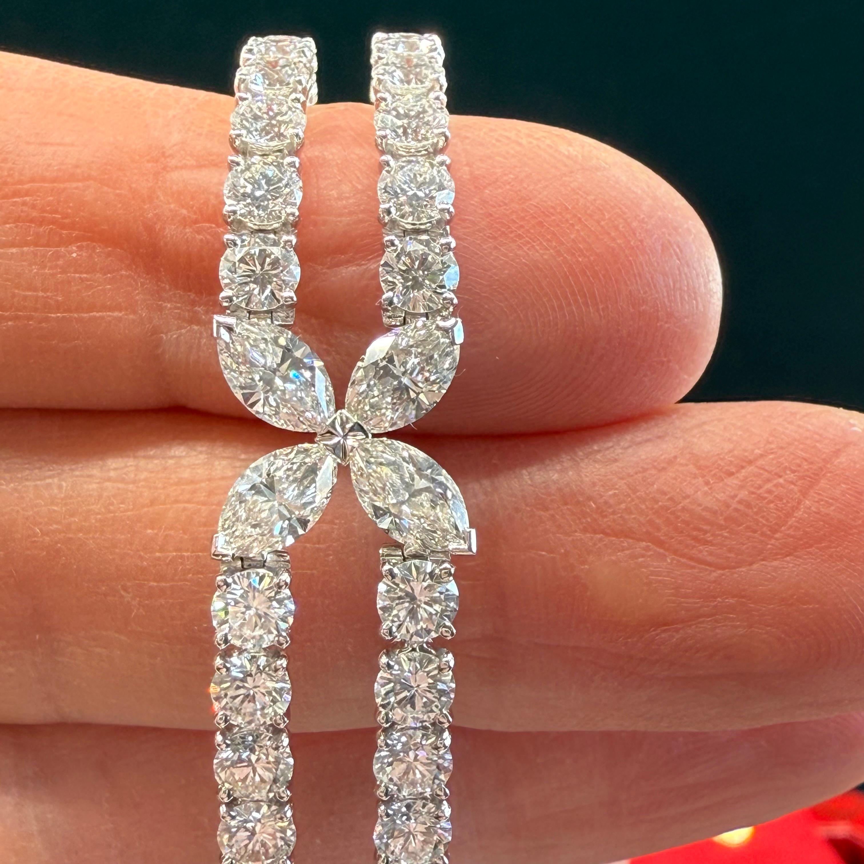 Cartier Paris , Circa 1990 Flexible Diamond Bracelet For Sale 9