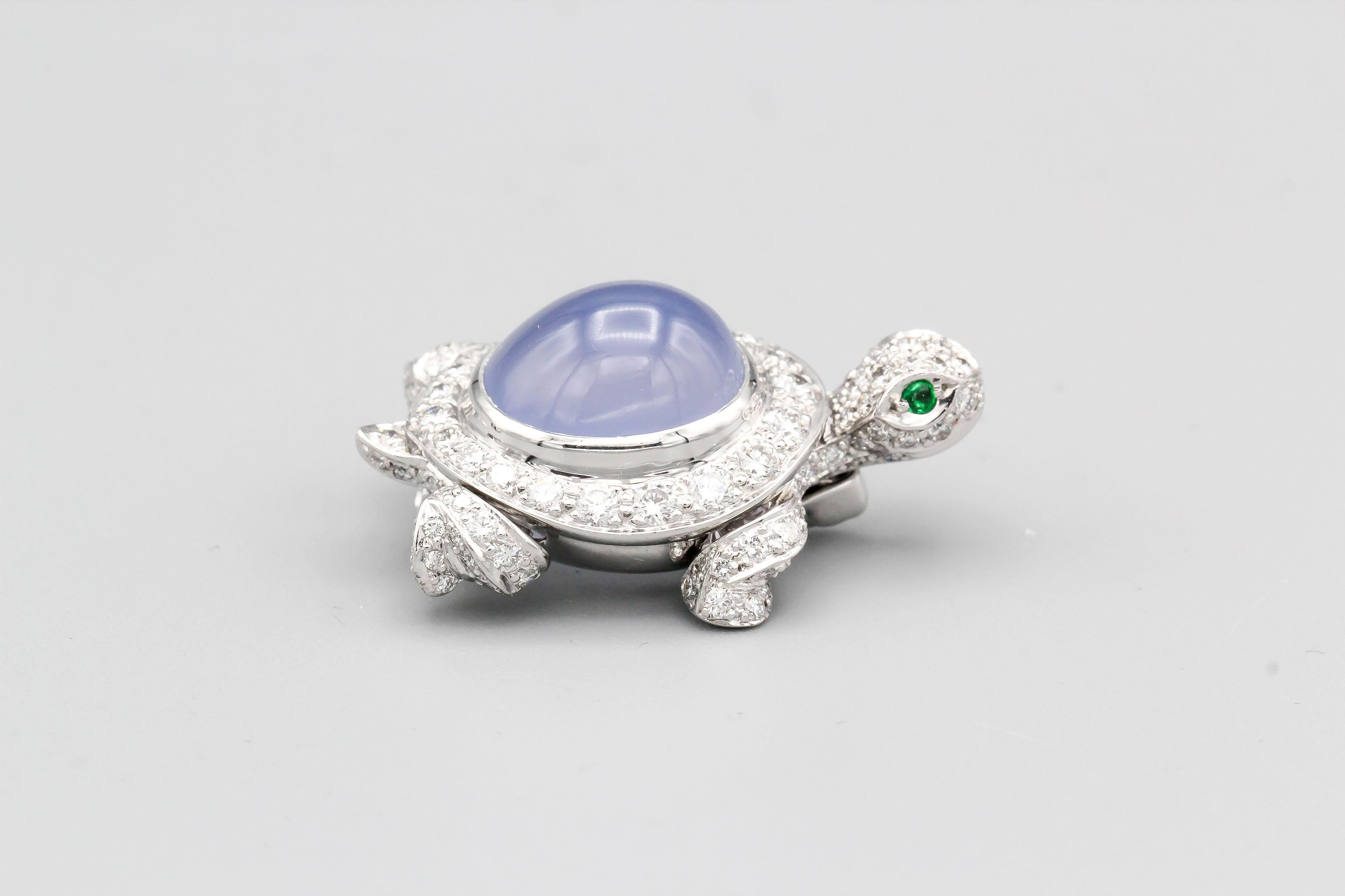 Cartier Diamant-Chalzedon und 18 Karat Weißgold Schildkrötenbrosche im Zustand „Hervorragend“ im Angebot in New York, NY