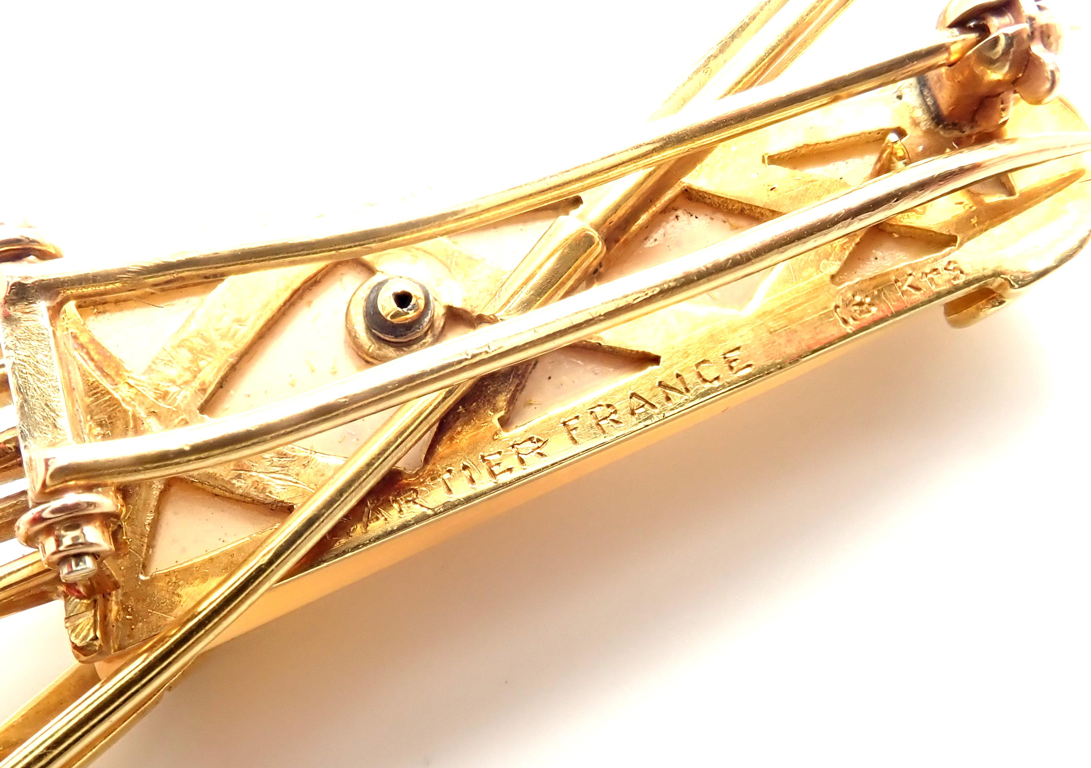 Cartier Diamond Chalcedony Ruby Bow Arrow Yellow Gold Pin Brooch In Excellent Condition In Holland, PA