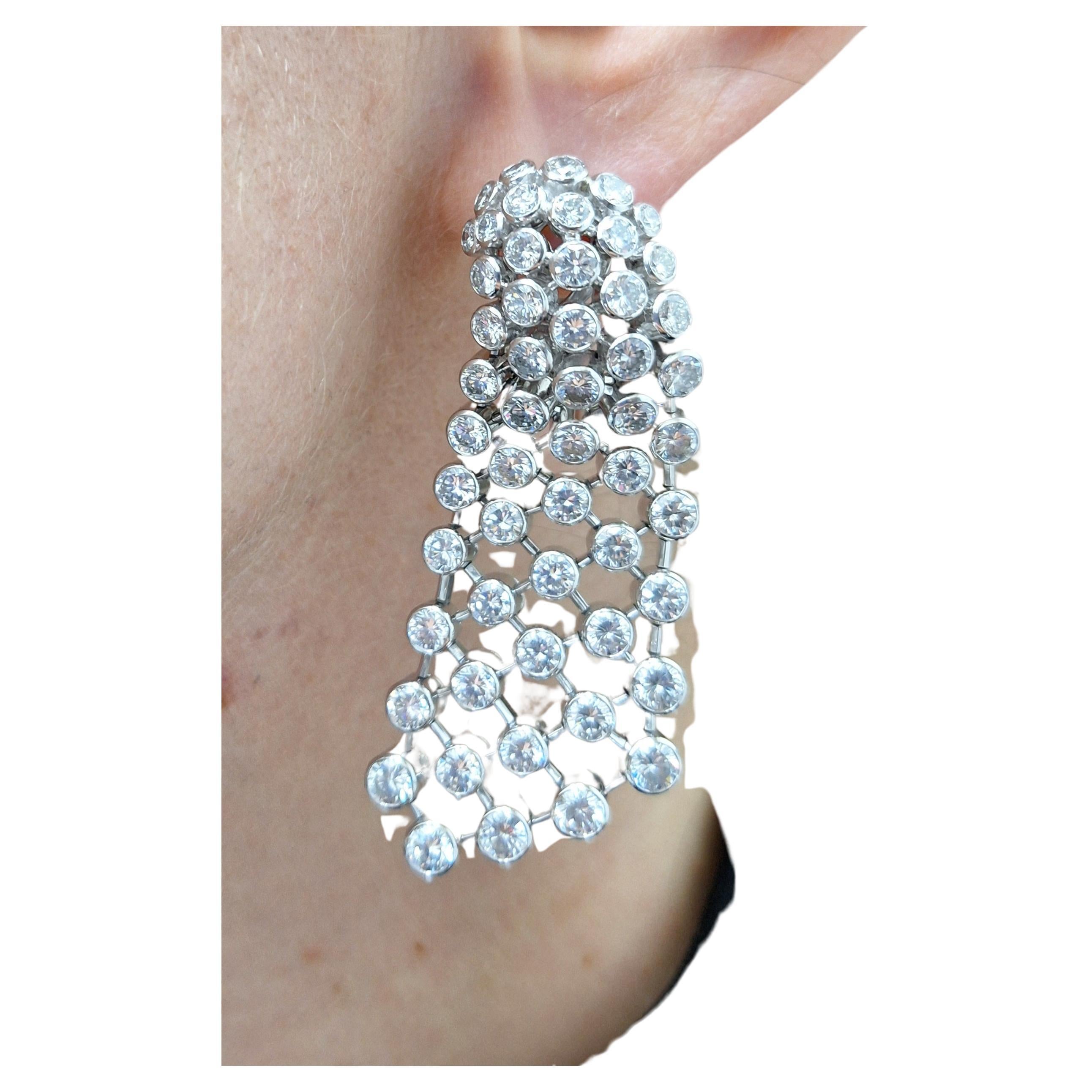 Boucles d'oreilles chandelier à diamants de Cartier en vente