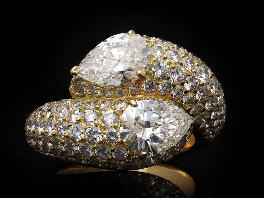 Women's or Men's Cartier Diamond Crossover Ring, French, circa 1970 For Sale