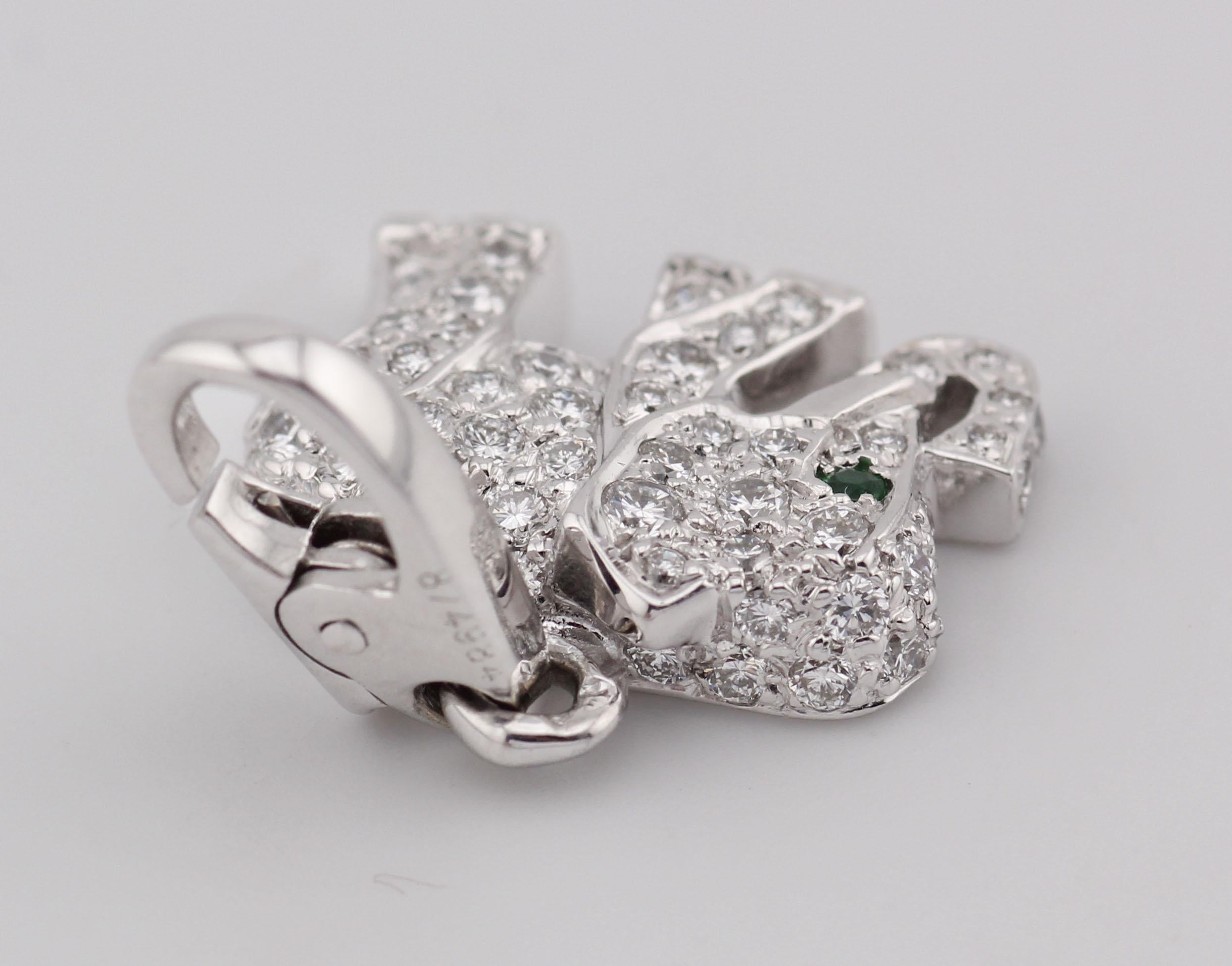 Colgante de oro blanco de 18 quilates con diamante y esmeralda de Cartier con forma de elefante en venta 1