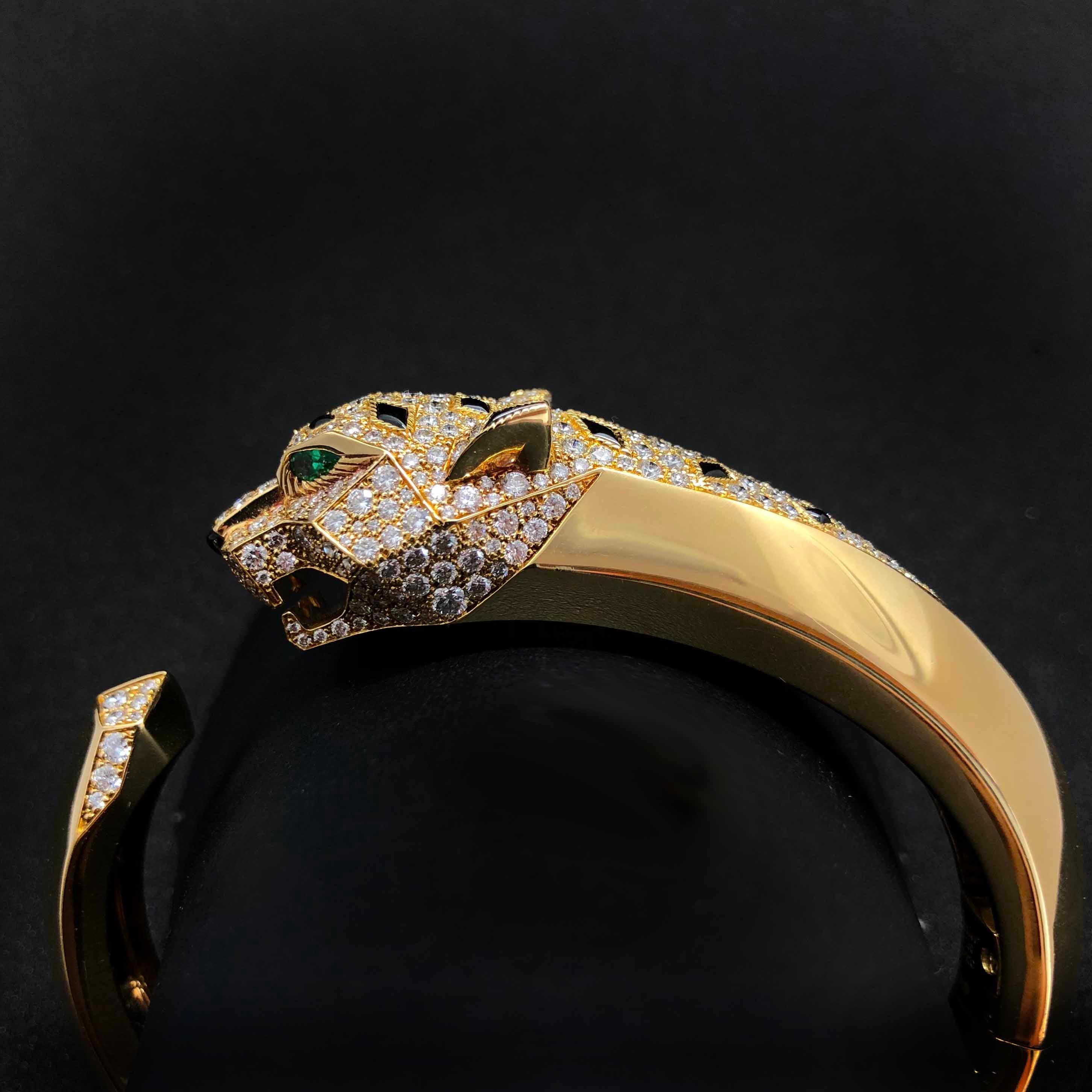 Cartier Diamond Emerald and Onyx Panthere 18 Karat Yellow Gold Bangle Bracelet 1
