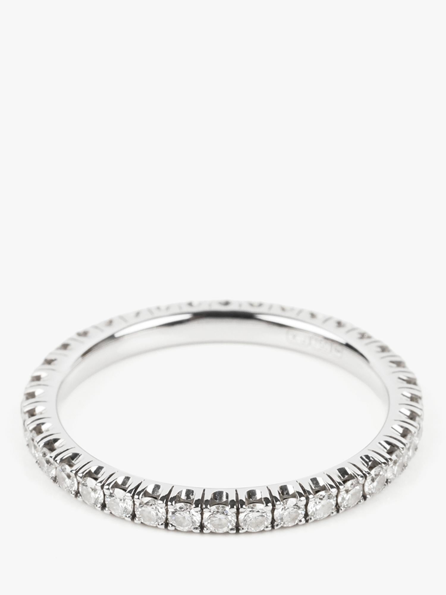 Cartier Diamond Etincelle, anello nuziale da 2 mm in oro bianco 18 ct. 

Dettagli del prodotto
Xupes Ref: J1587
Marchio: Cartier
Model No: Fede nuziale Etincelle 
Tipo: Anello 
Numero di serie: G*****
Età: 2020
PREZZO DI VENDITA: €