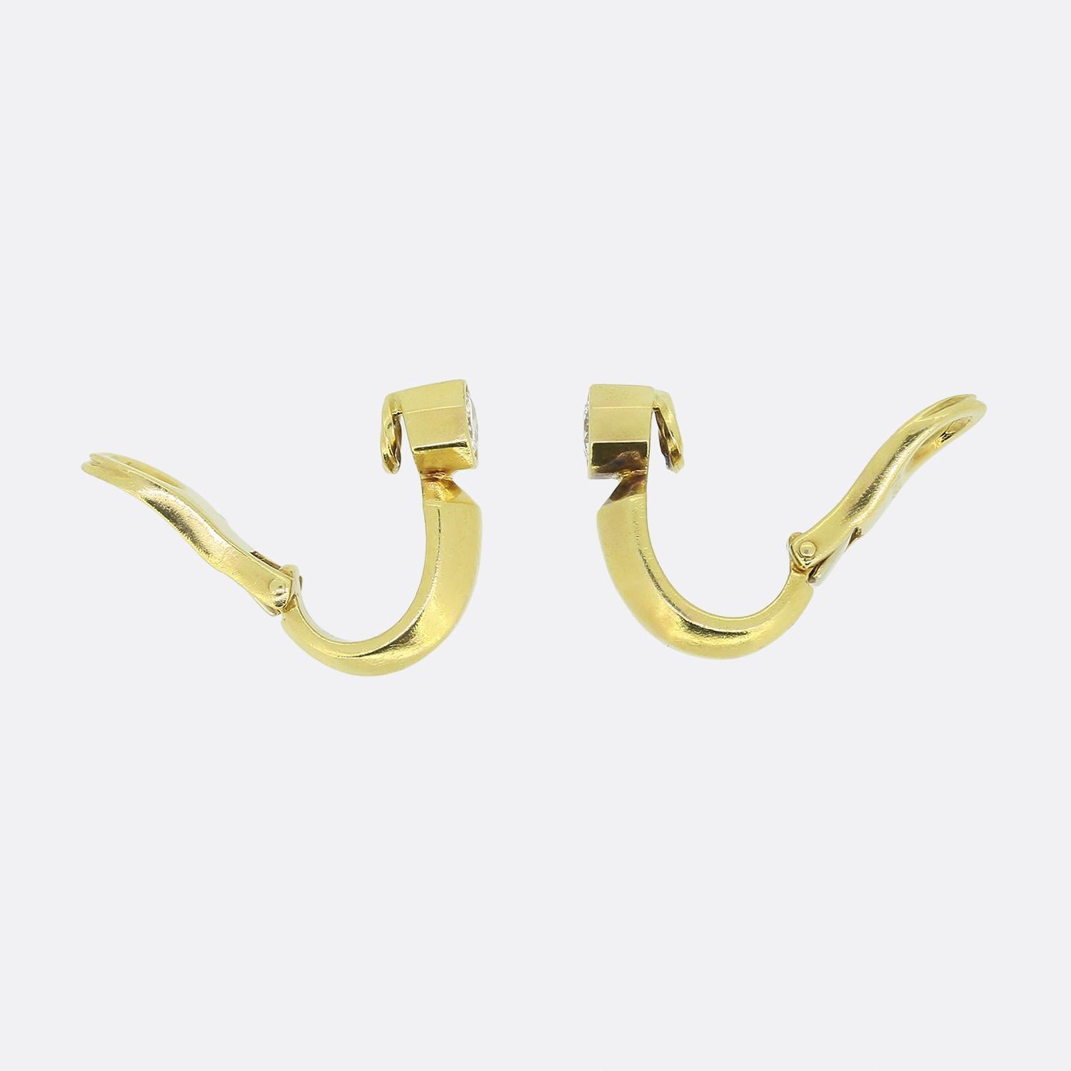 Boucles d'oreilles demi-boucles à diamants de Cartier Bon état - En vente à London, GB