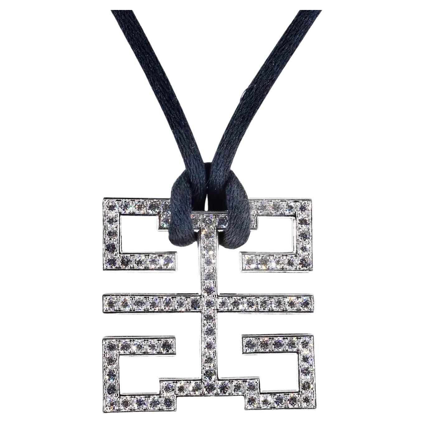 Cartier Diamond Le Baiser du Dragon Large Pendant Necklace in 18 Karat White Gol