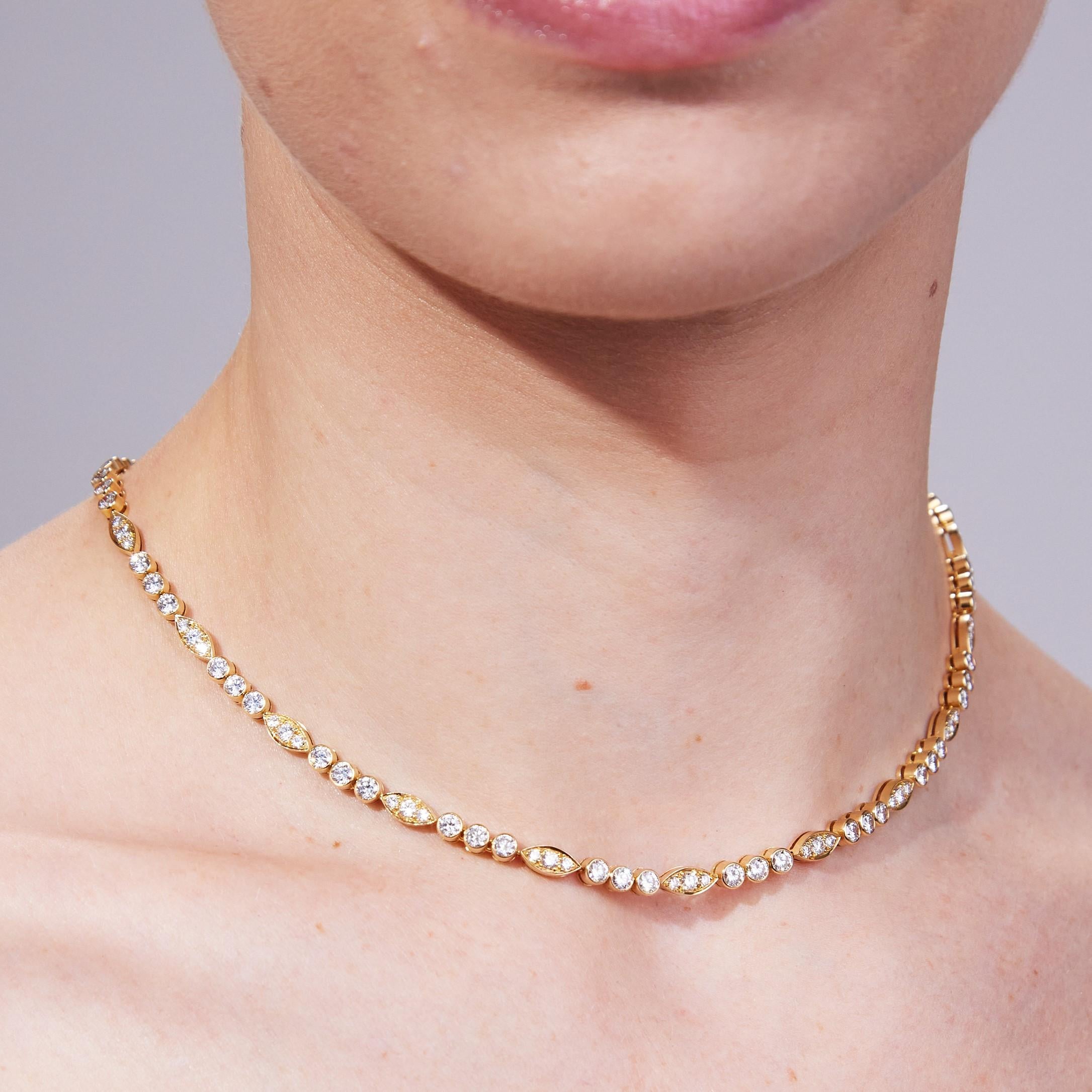 Cartier Diamant-Linien-Halskette und Perlen-Tropfen-Anhänger aus 18 Karat Gelbgold im Angebot 5