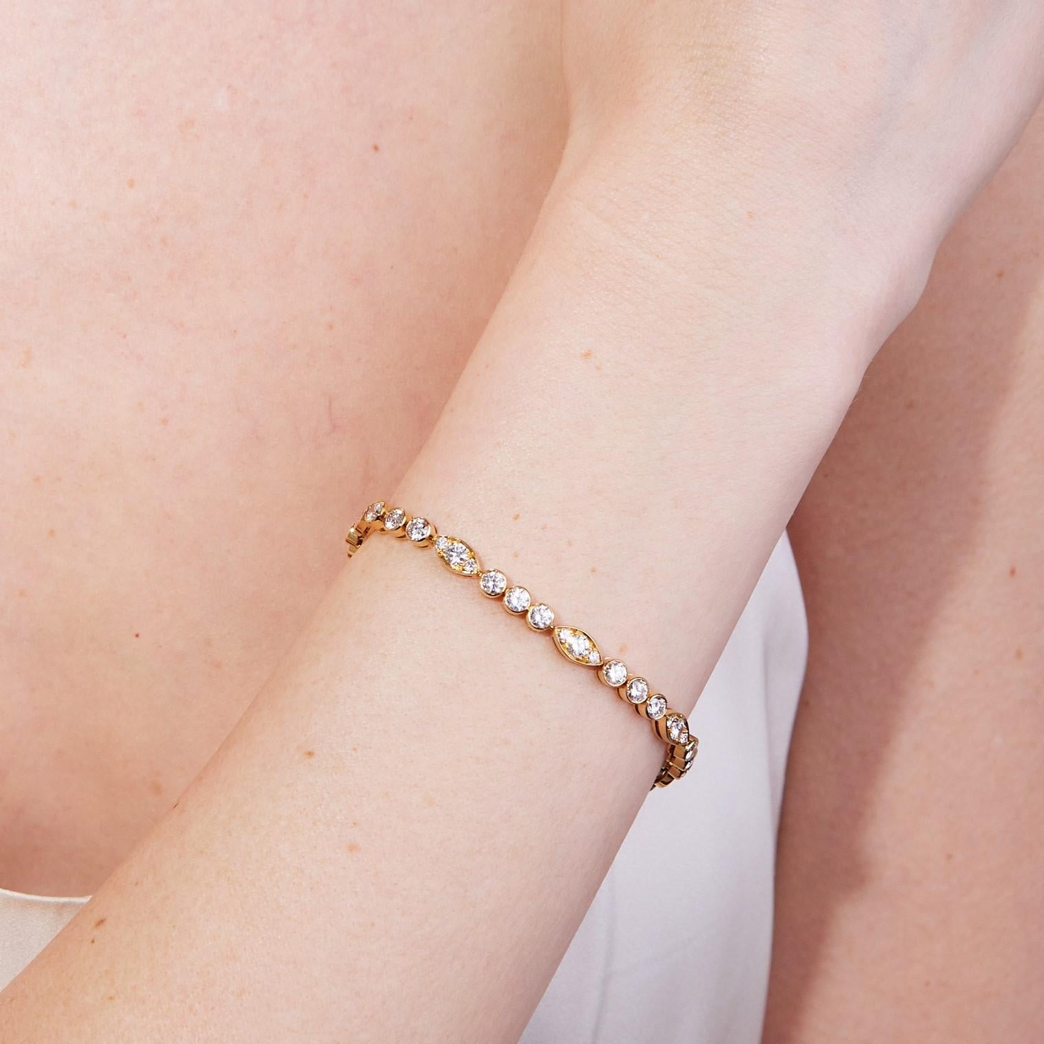 Cartier Bracelet tennis ligne / ligne de diamants en or jaune 18 carats en vente 1