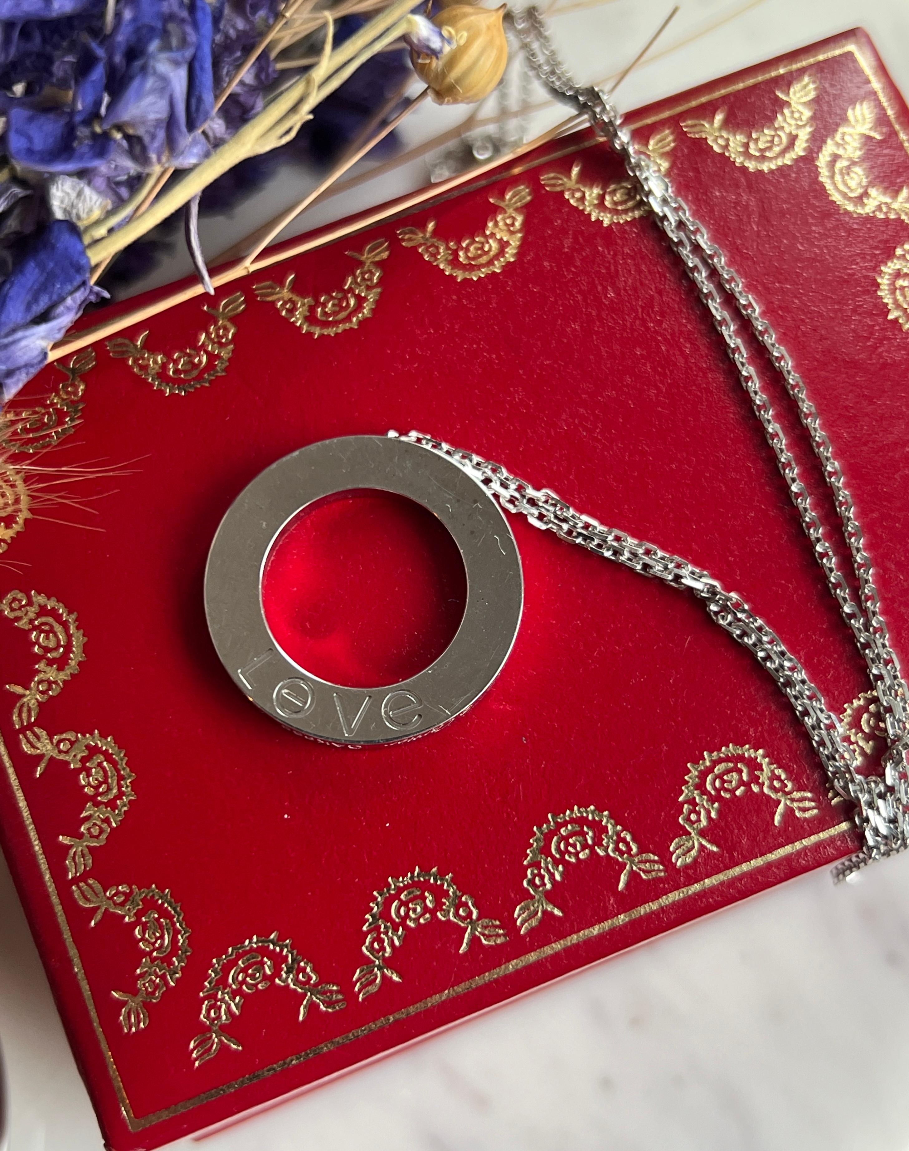 Cartier Diamant Love Collection 18k Weißgold Eternity-Anhänger-Halskette mit Diamanten 8