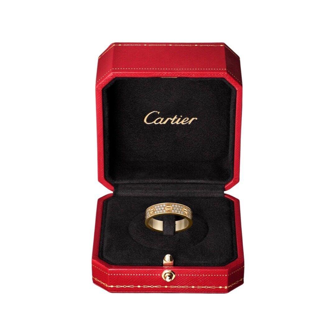 Designer: Cartier

Collection: Love 

Style: Wedding Band 

Metal: Yellow Gold 

Metal Purity :18k

Stone: Diamonds

Setting style: Pav'e

Size: 7.25 (US) ;55 (euro)

Box/Papers: Yes/Yes

​​​​​​​Includes:  24 Months Brilliance Jewels Warranty

     