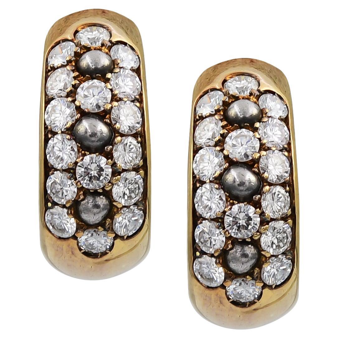Clips d'oreilles en diamants et perles de Cartier, vers 1980