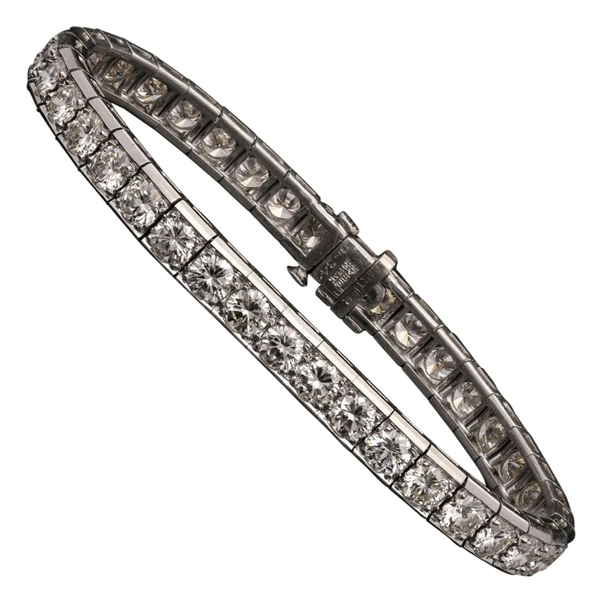 Cartier, Diamond & Platinum Line Bracelet est.10cts circa 1950's