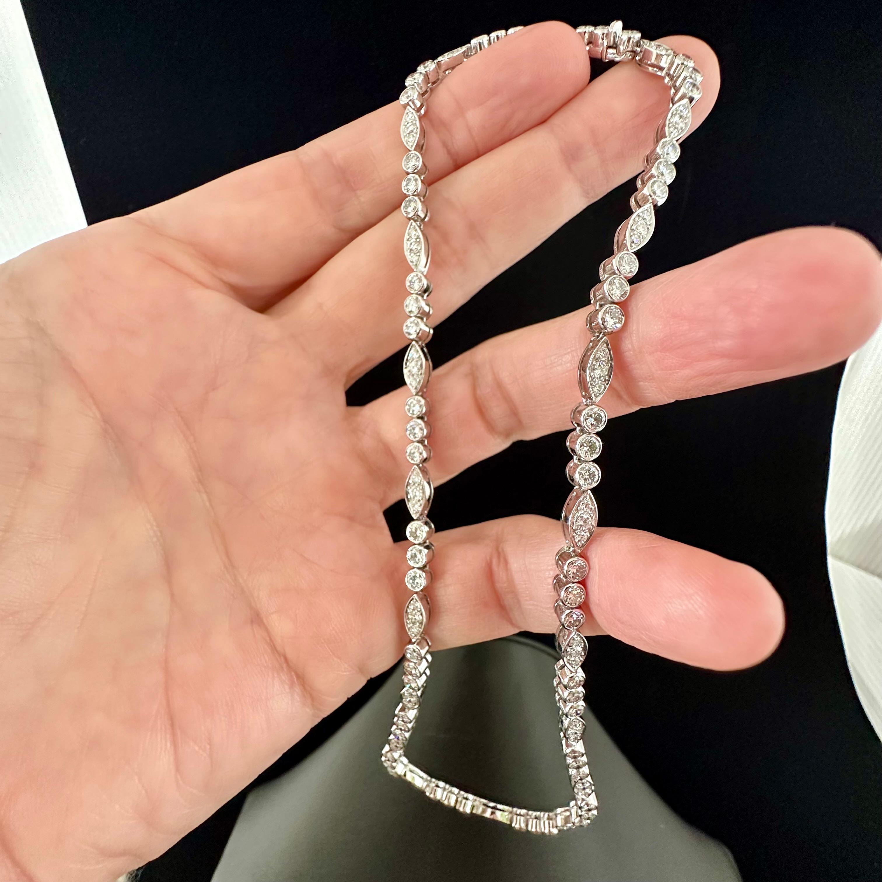 Women's or Men's Cartier Diamond Platinum Necklace Dentelle Collection Paris For Sale