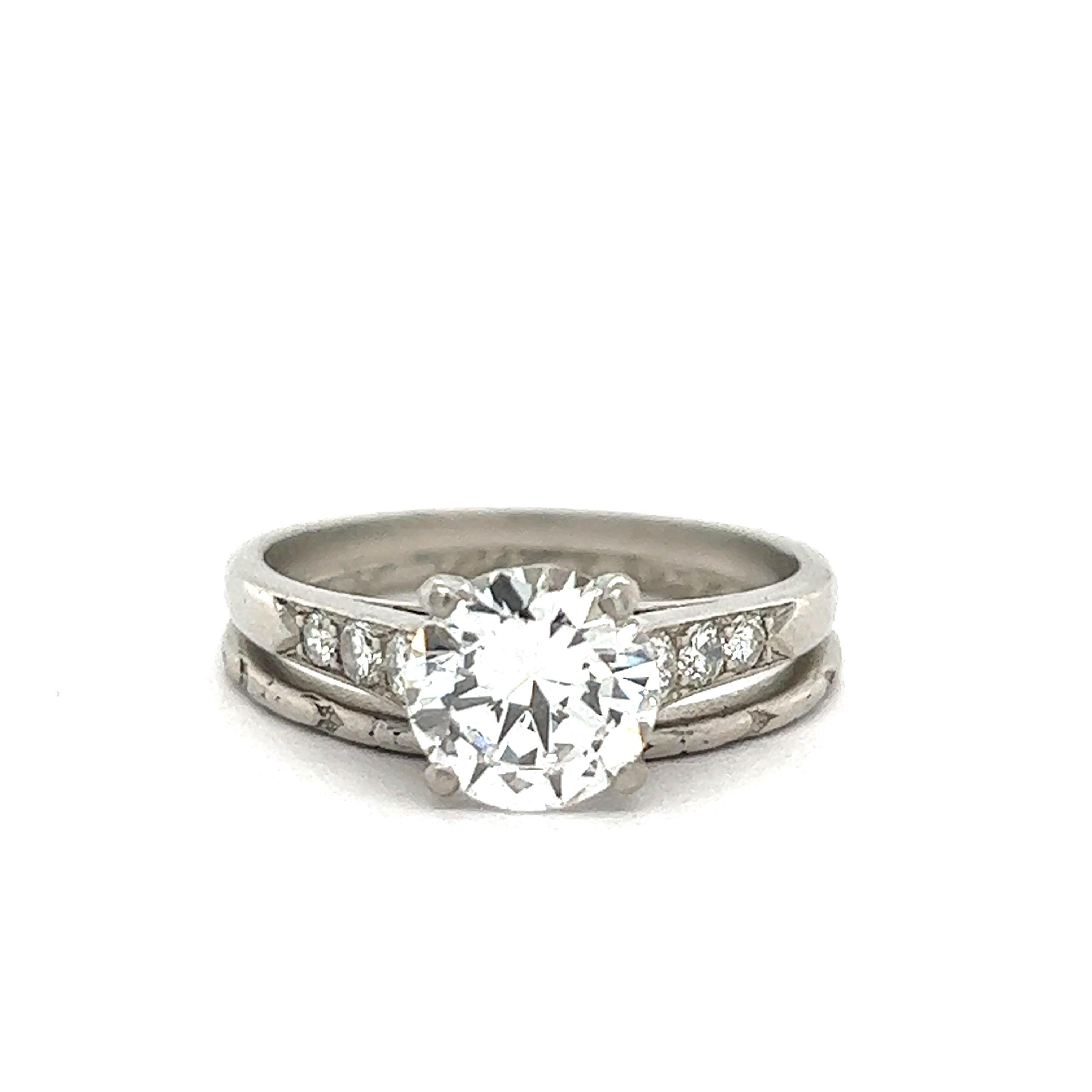 Round Cut Cartier Diamond Platinum Ring and Band Ring For Sale