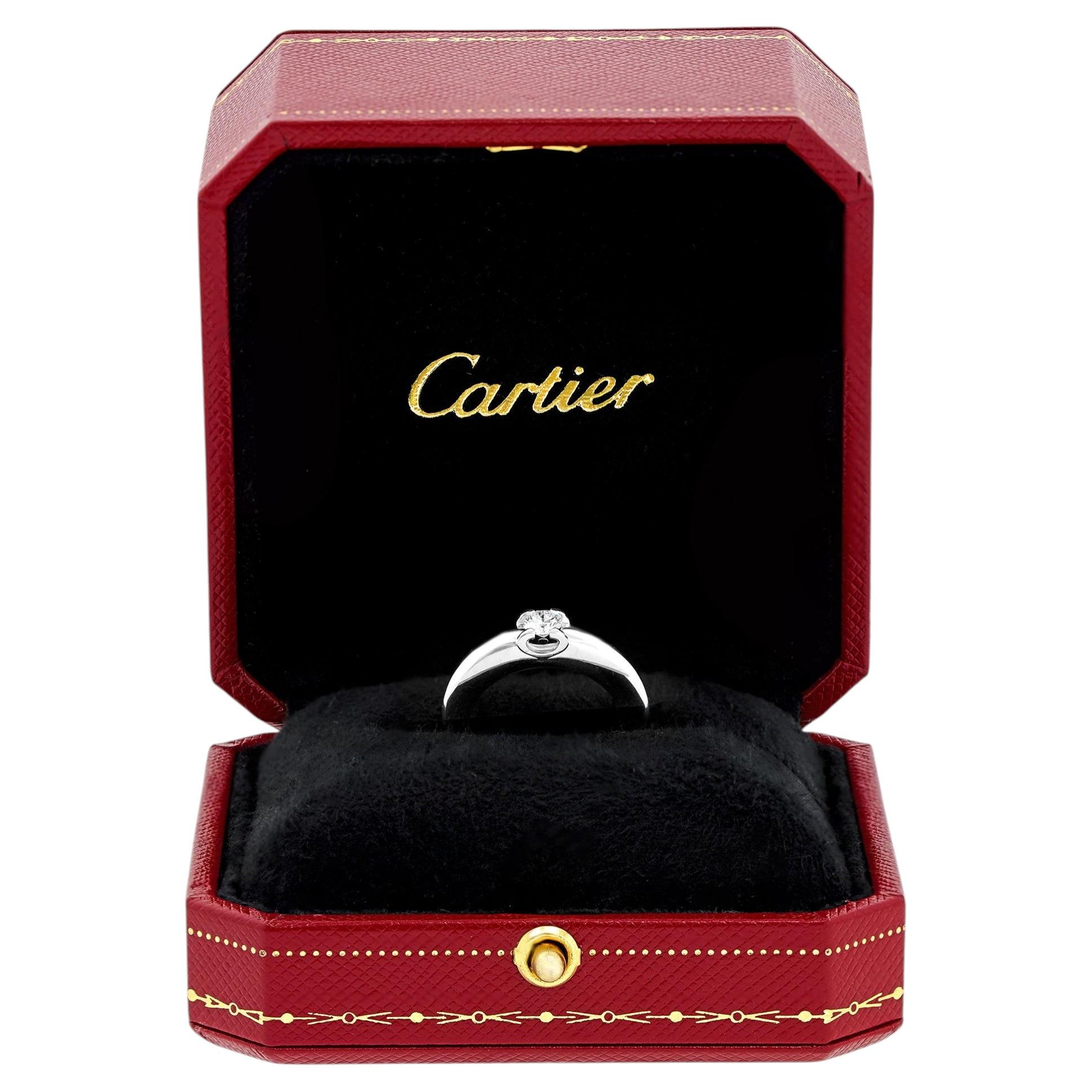 Anillo de diamantes Cartier