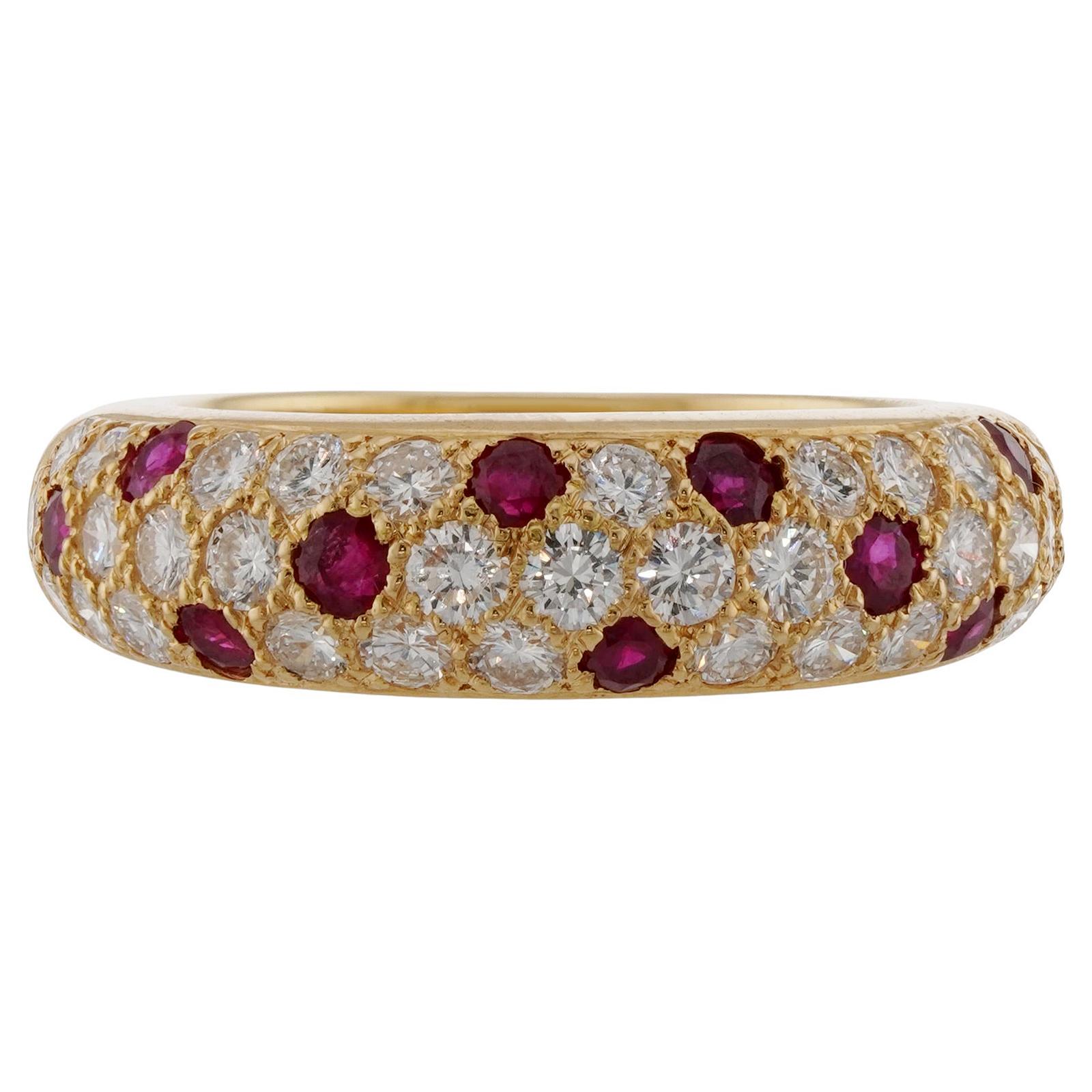 Brilliant Cut CARTIER Diamond Ruby 18k Yellow Gold Band Ring For Sale