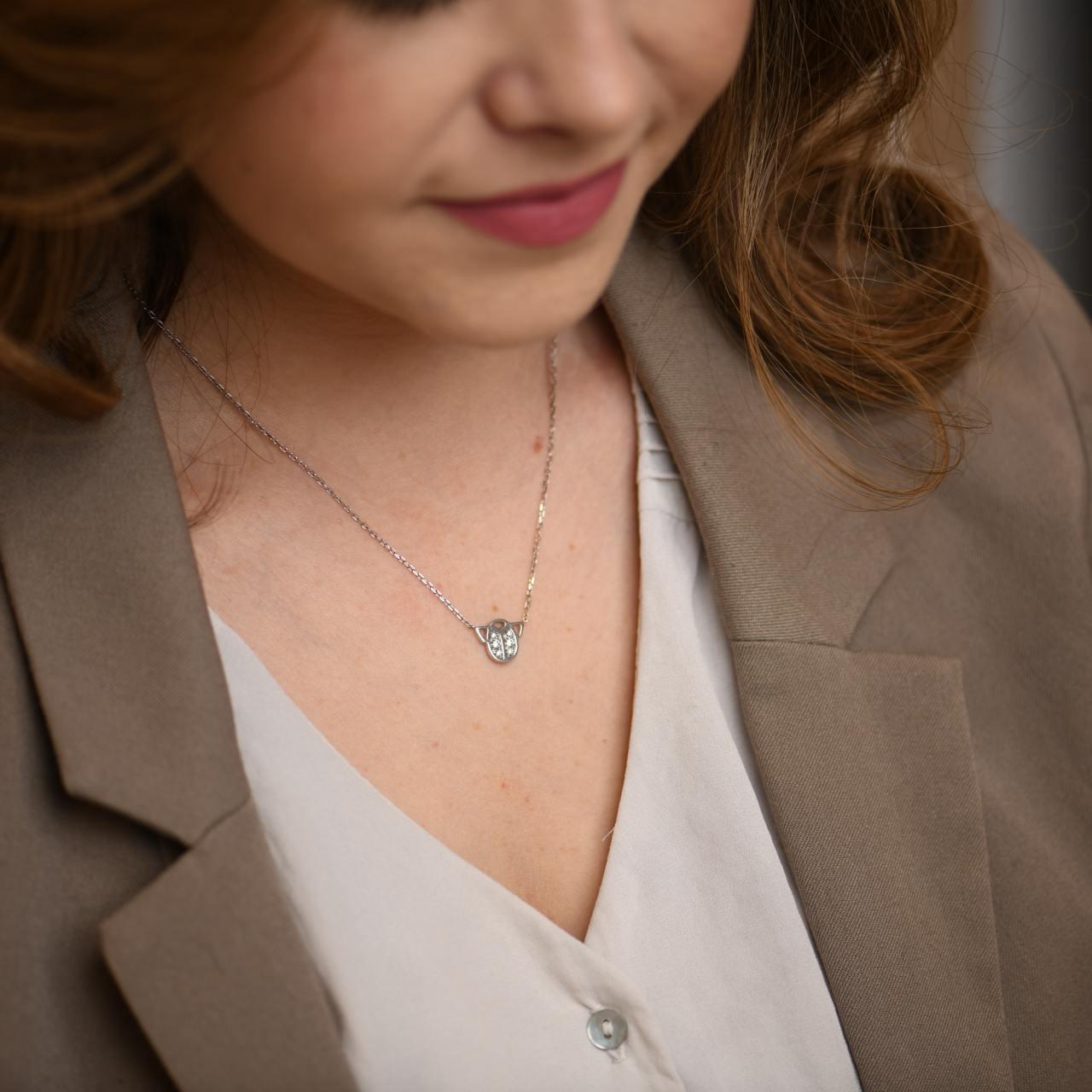 Brilliant Cut Cartier Diamond Scarab 18k White Gold Necklace For Sale