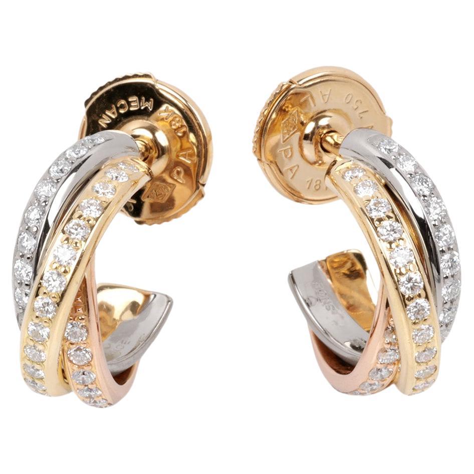 Cartier Diamantbesetzte Ohrringe aus 18 kt Weiß-, Gelb- und Roségold im Angebot