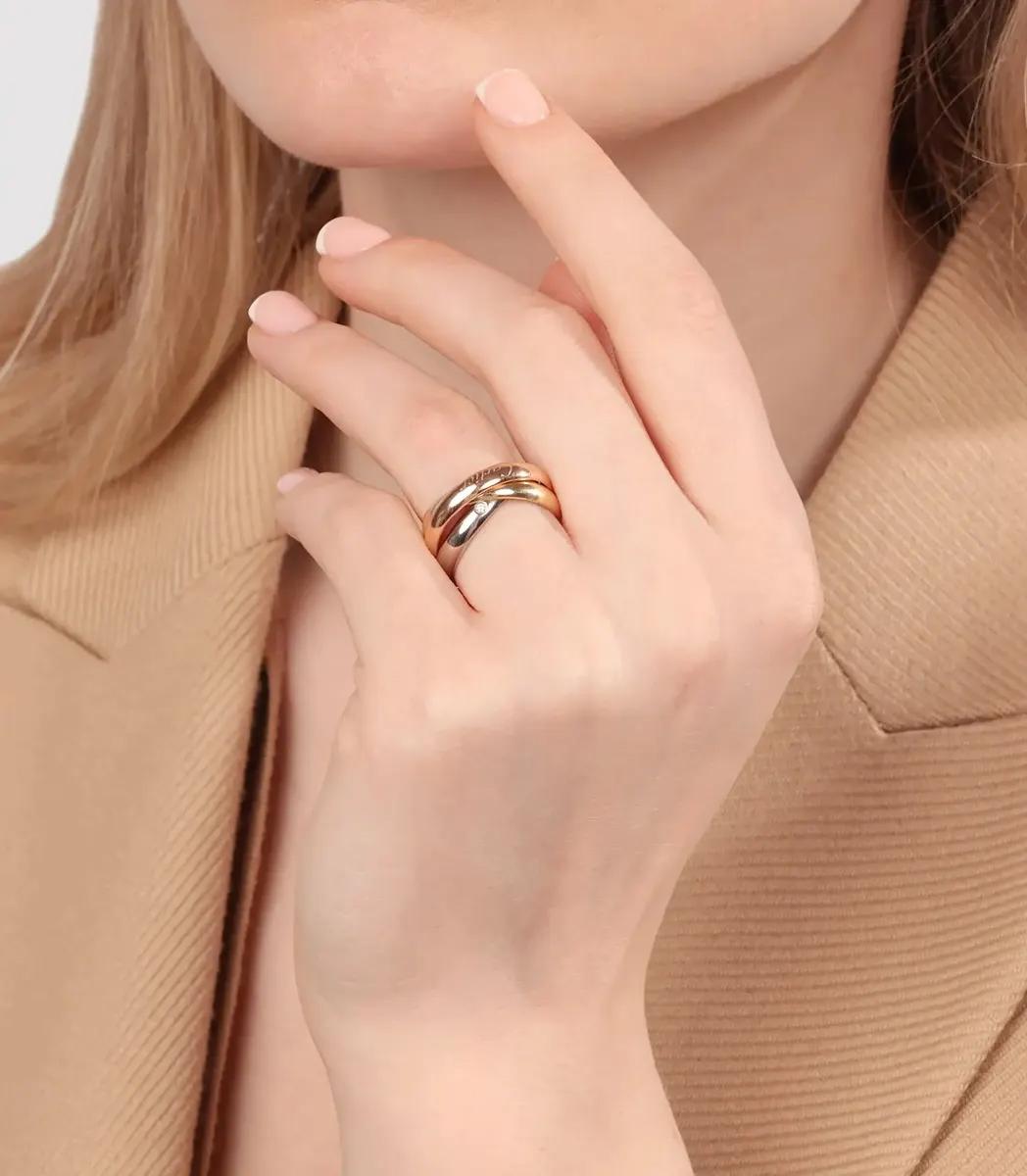 Cartier Diamond Set 18ct White Gold, 18ct Yellow Gold and 18ct Rose Gold Medium Trinity Ring

Product Details
Xupes Ref: J1398
Brand: Cartier
Model: Diamond Set Medium Trinity Ring
Type: Ring
Serial Number: S*****
Accompanied By: Cartier Box,