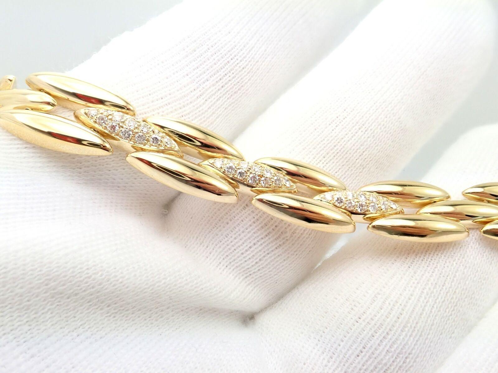Cartier Collier Gentiane à trois rangées de maillons en or jaune avec diamants en vente 4