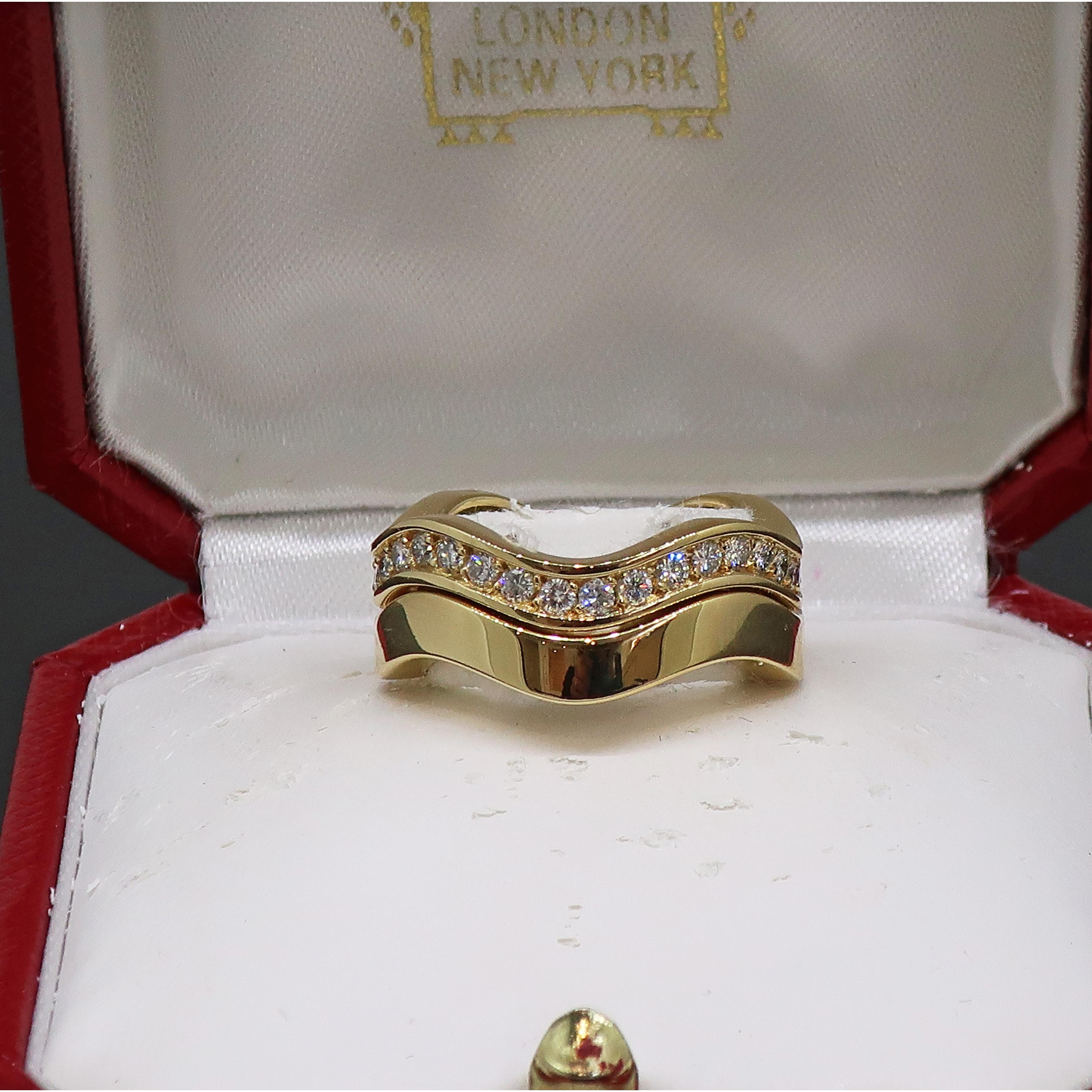 Cartier Diamond Wave Band Ring Set 18ct Yellow Gold For Sale 2