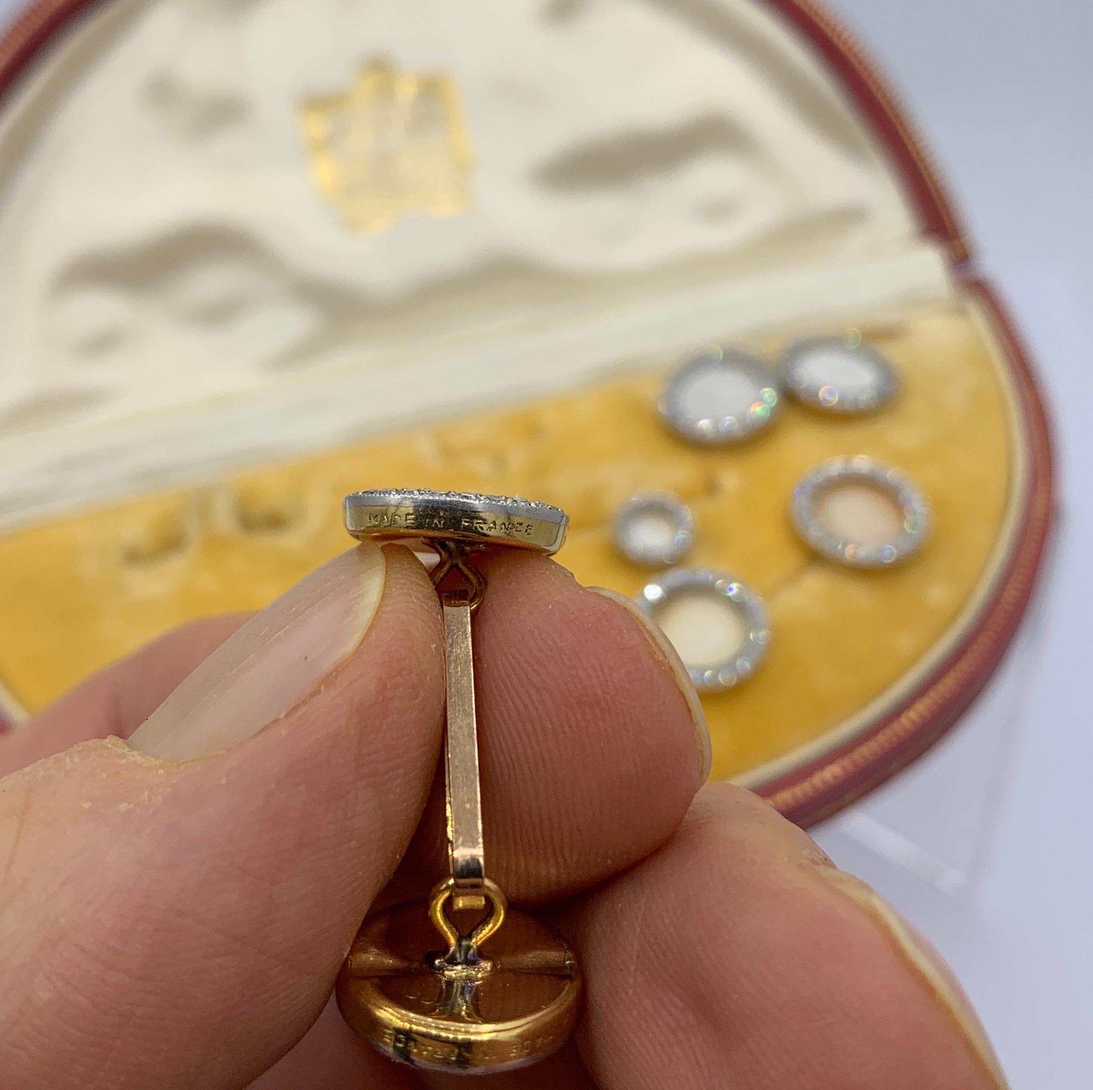 Set di gemelli con borchie Cartier con diamante e smalto bianco per abiti da cerimonia Art Deco 1910 in vendita 7