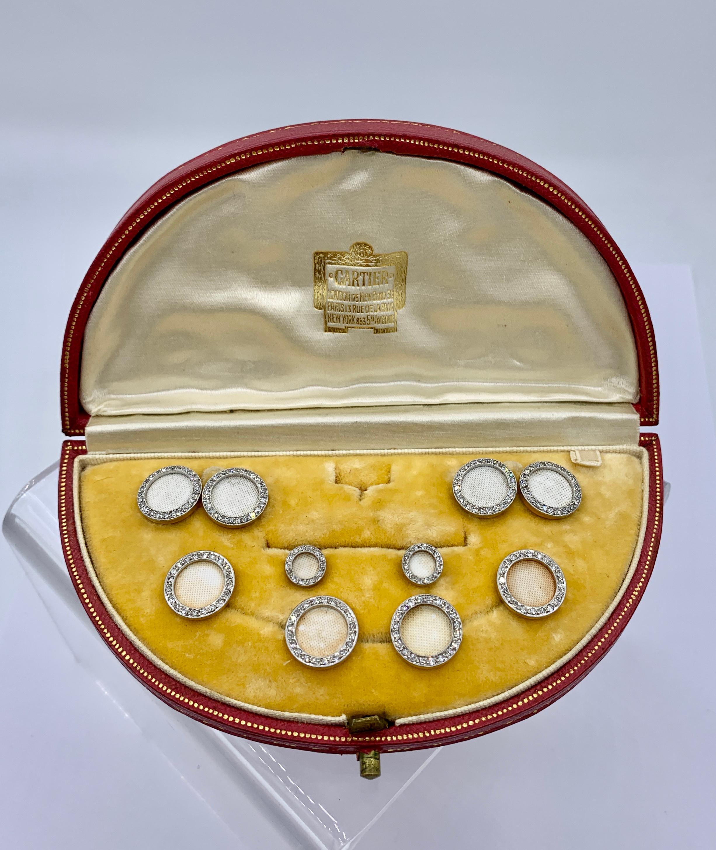 Cartier Ensemble de boutons de manchette style art déco en émail blanc et diamants, 1910 Bon état - En vente à New York, NY