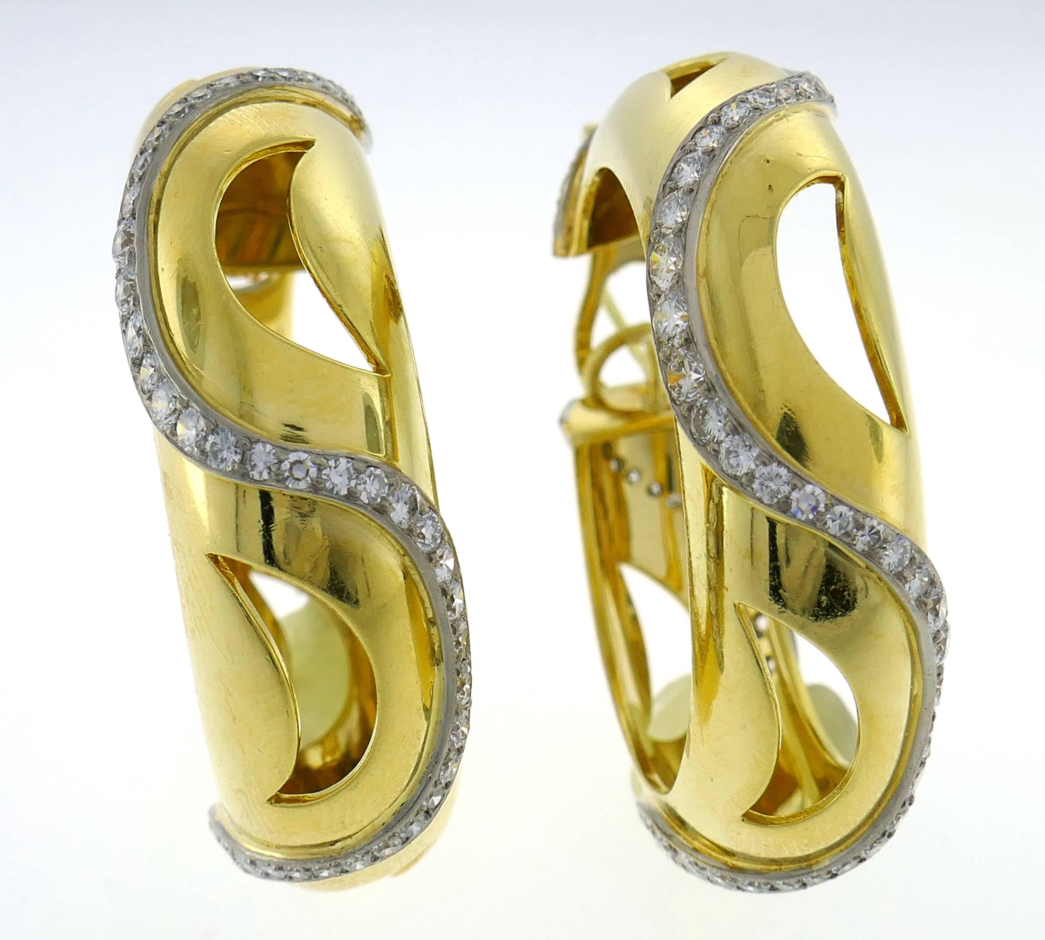 Cartier Diamond Yellow Gold Hoop Earrings In Excellent Condition For Sale In Beverly Hills, CA