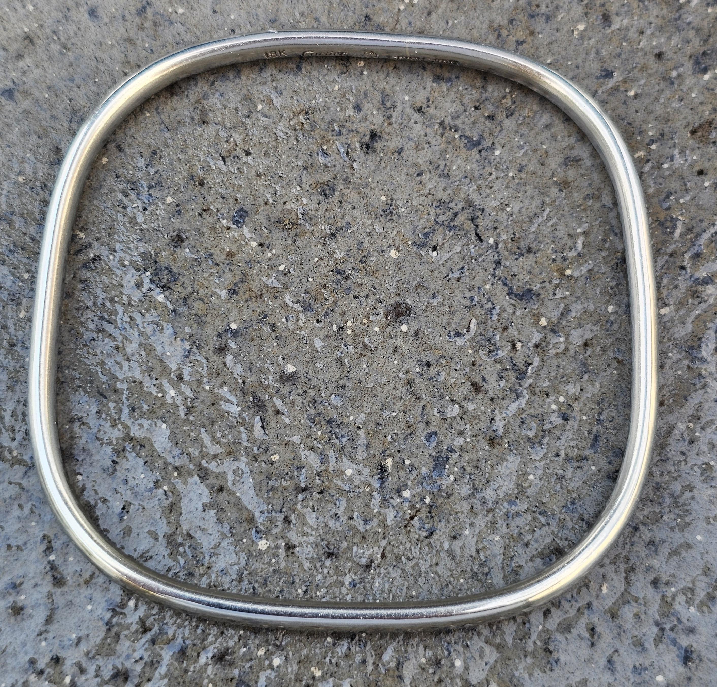 Donna Dinh Van for Cartier Bracciale quadrato a cuscino in oro bianco 18 carati 34,5 g 8